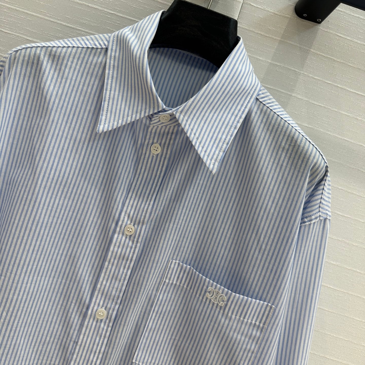 Celin* 25SS Cropped Shirt