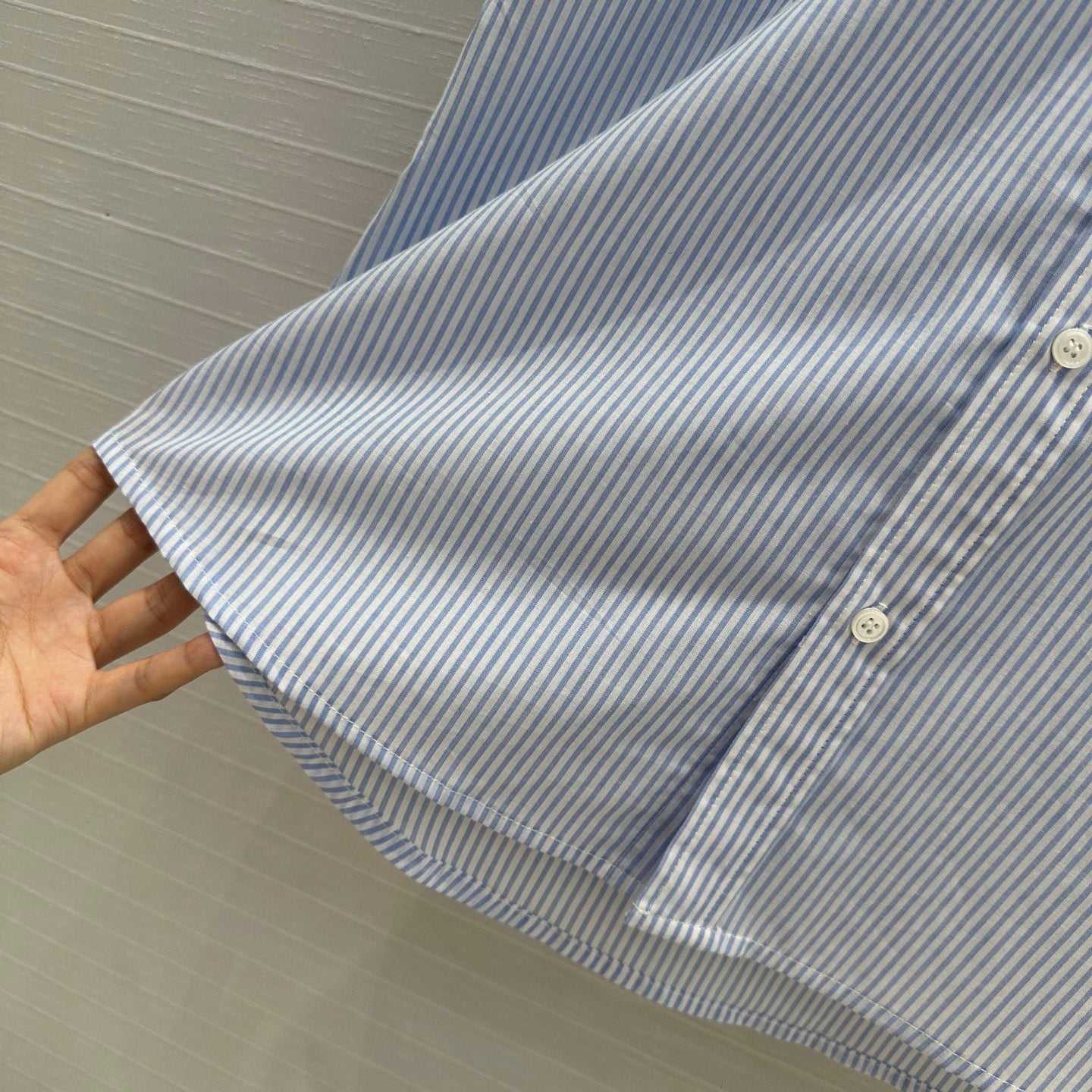 Celin* 25SS Cropped Shirt