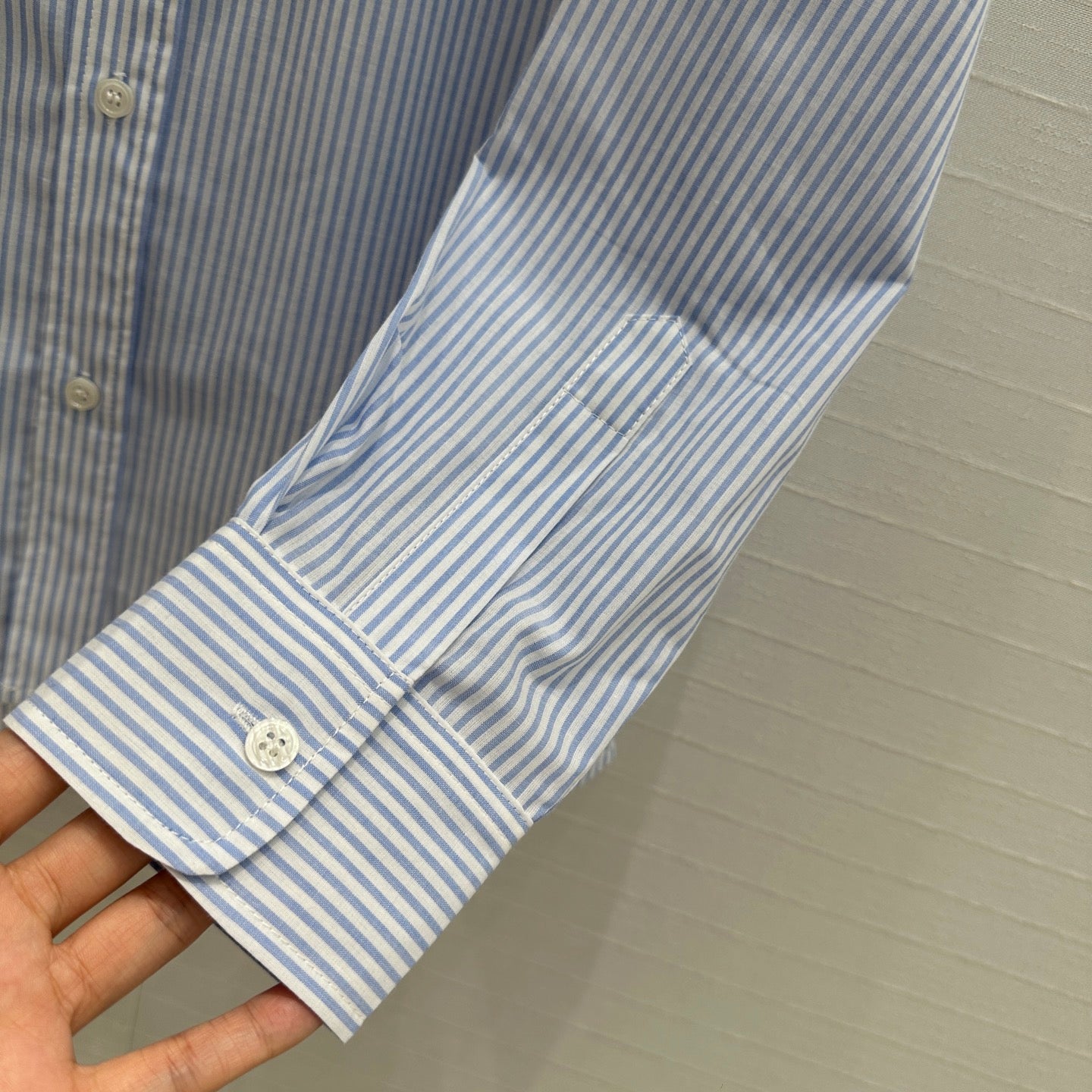 Celin* 25SS Cropped Shirt