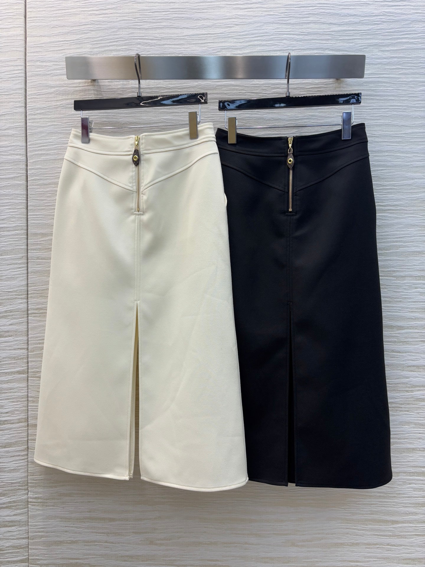 LOU* 25SS slim-fit suit jacket/skirt