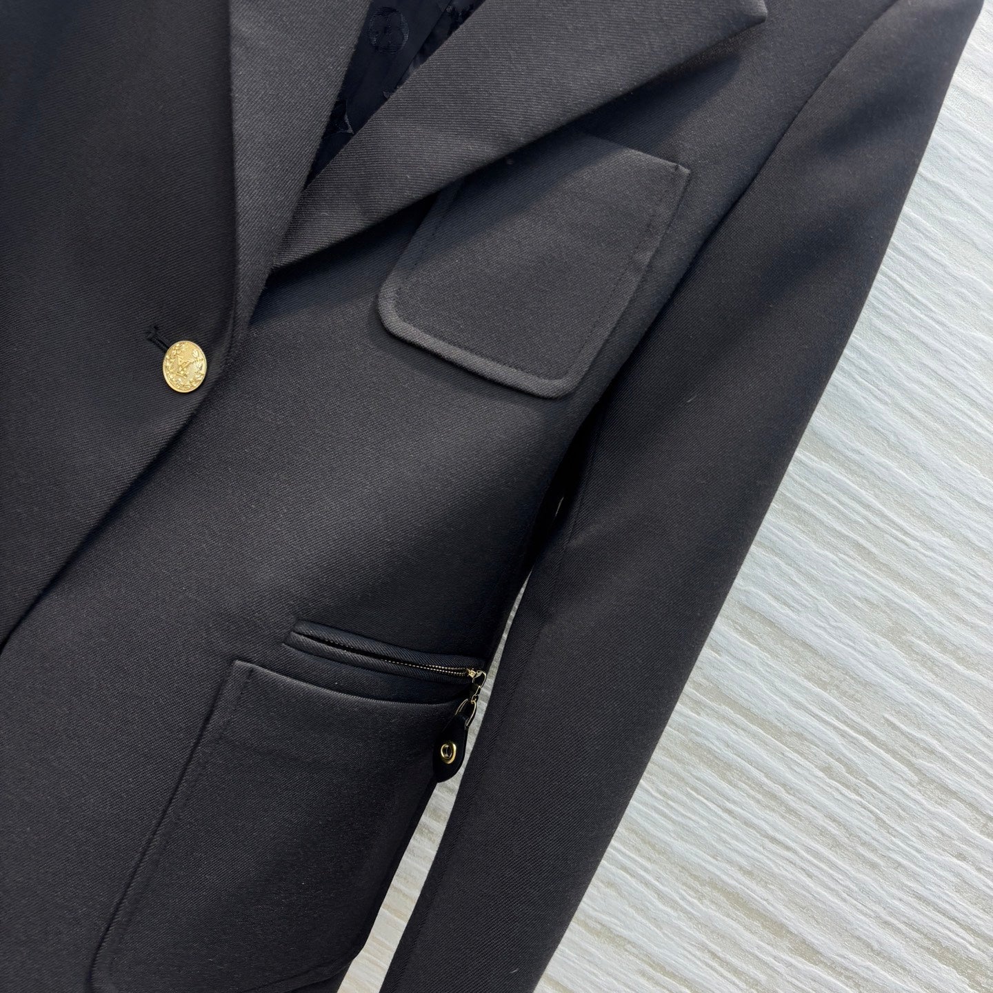 LOU* 25SS slim-fit suit jacket/skirt