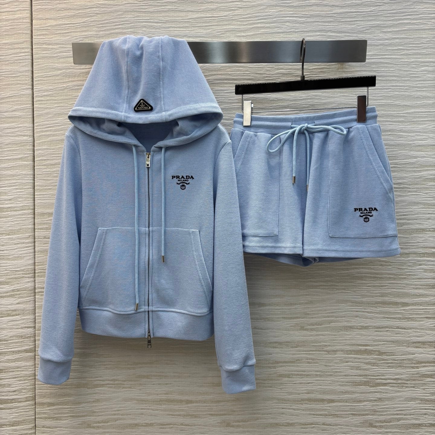 PRA* 25 Hoodies + Elastic Shorts