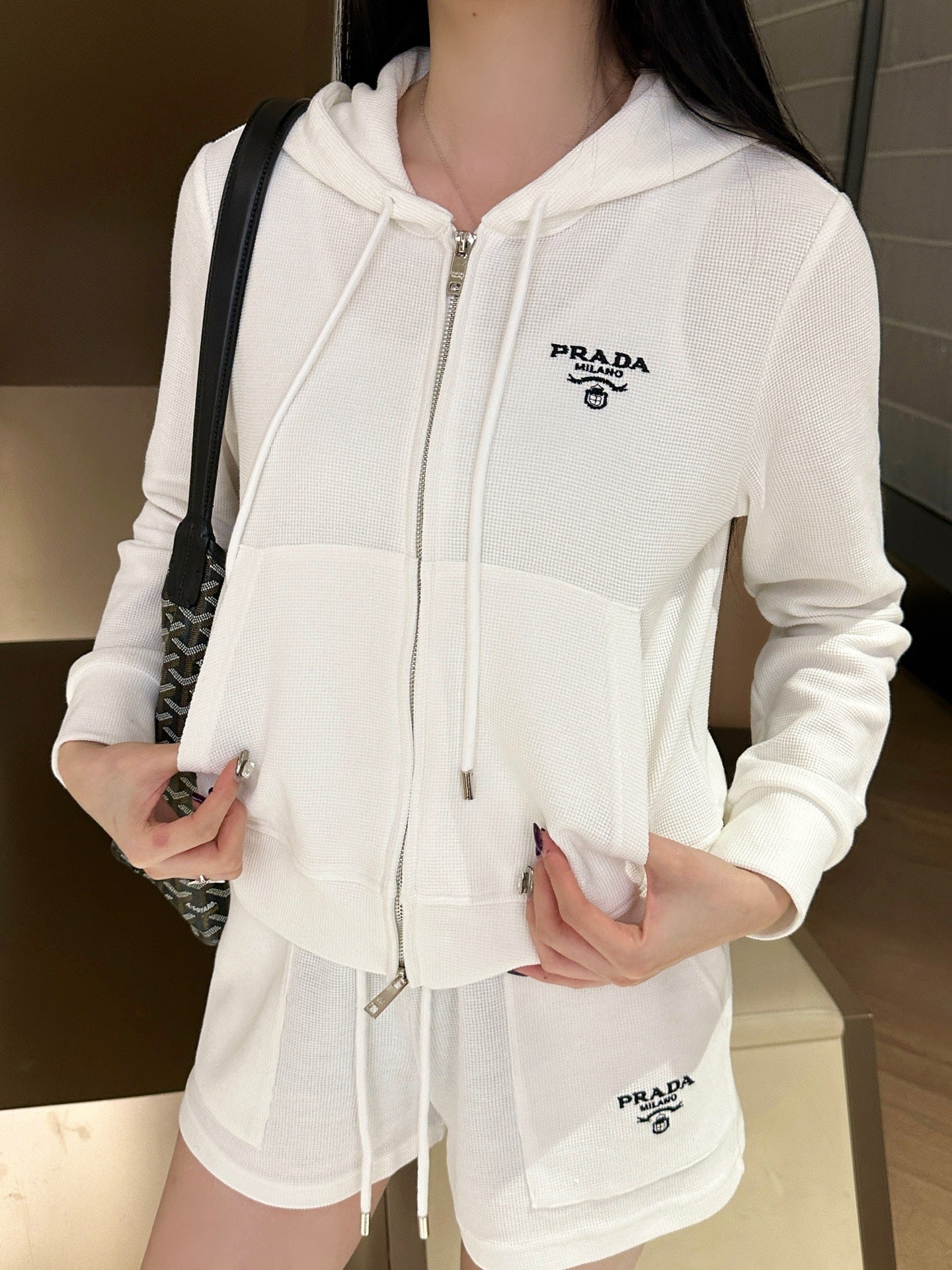 PRA* 25 Hoodies + Elastic Shorts