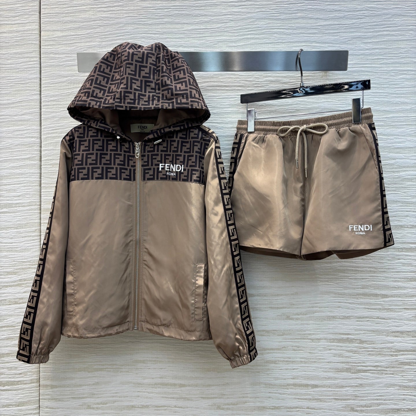 FED* 25SS Hooded Zipper Jacket + Shorts Set