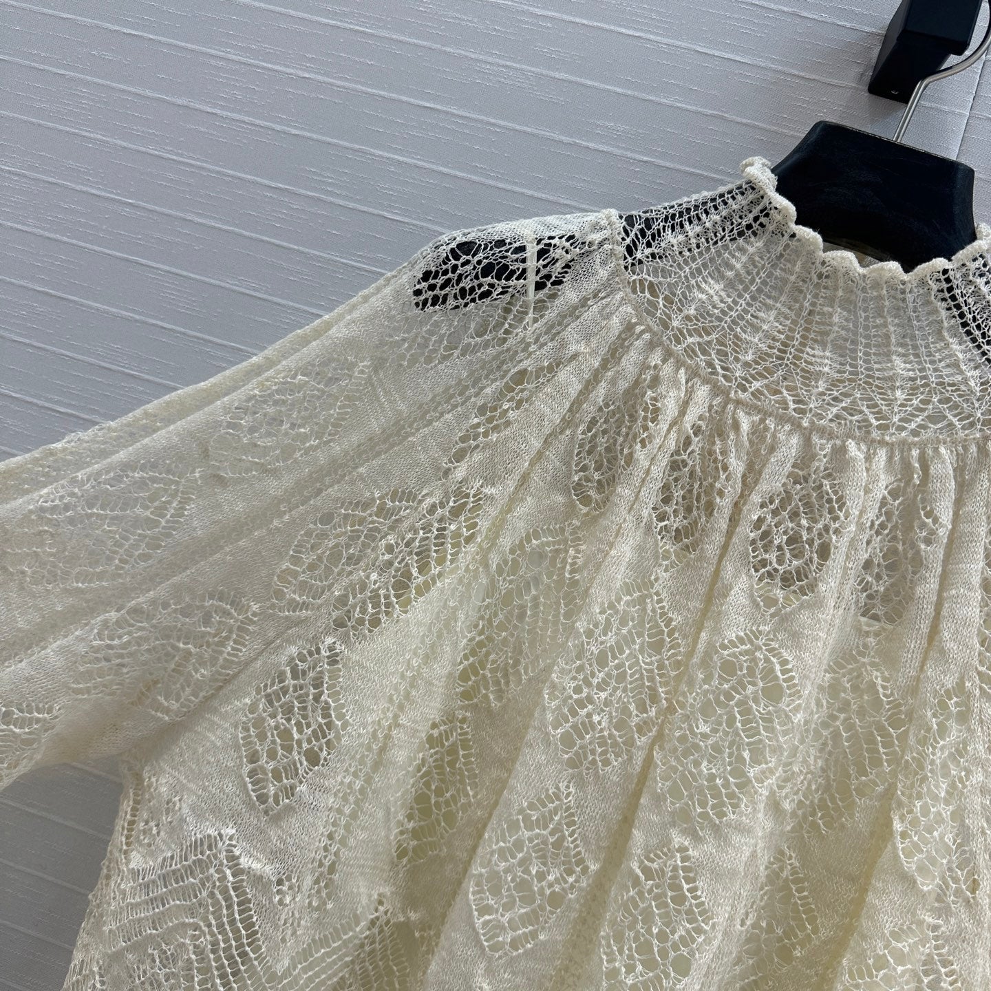 DIO* 25SS high collar hollow lace 2-piece set