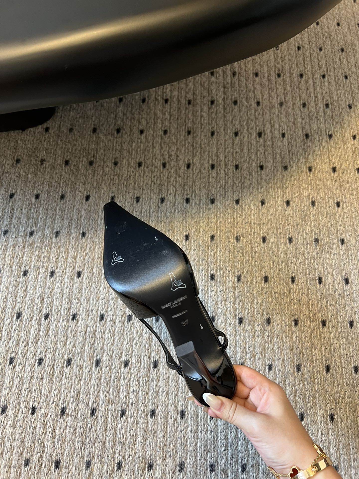 YSL*Metallic Toe Sandals