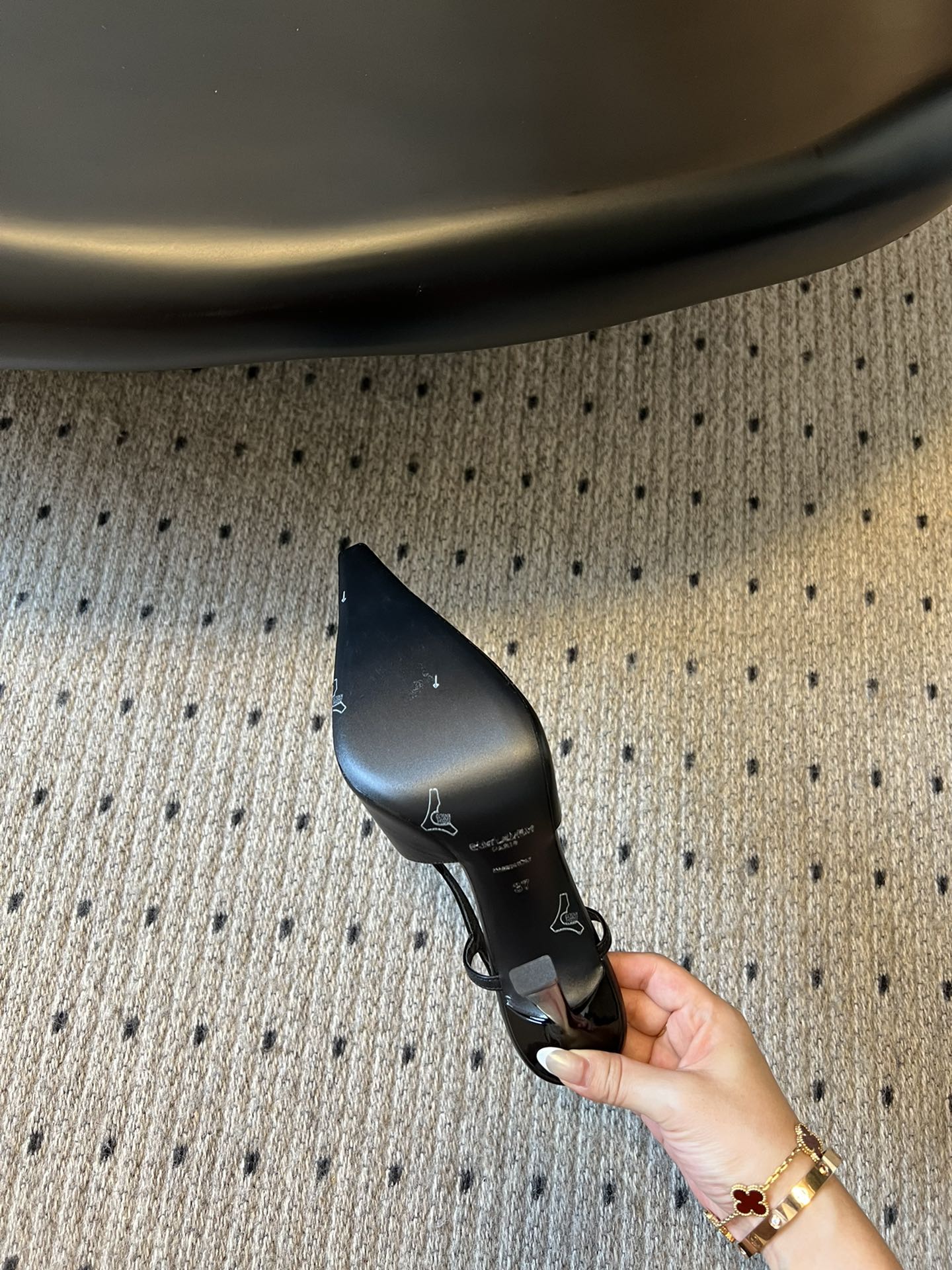 YSL*Metallic Toe Sandals