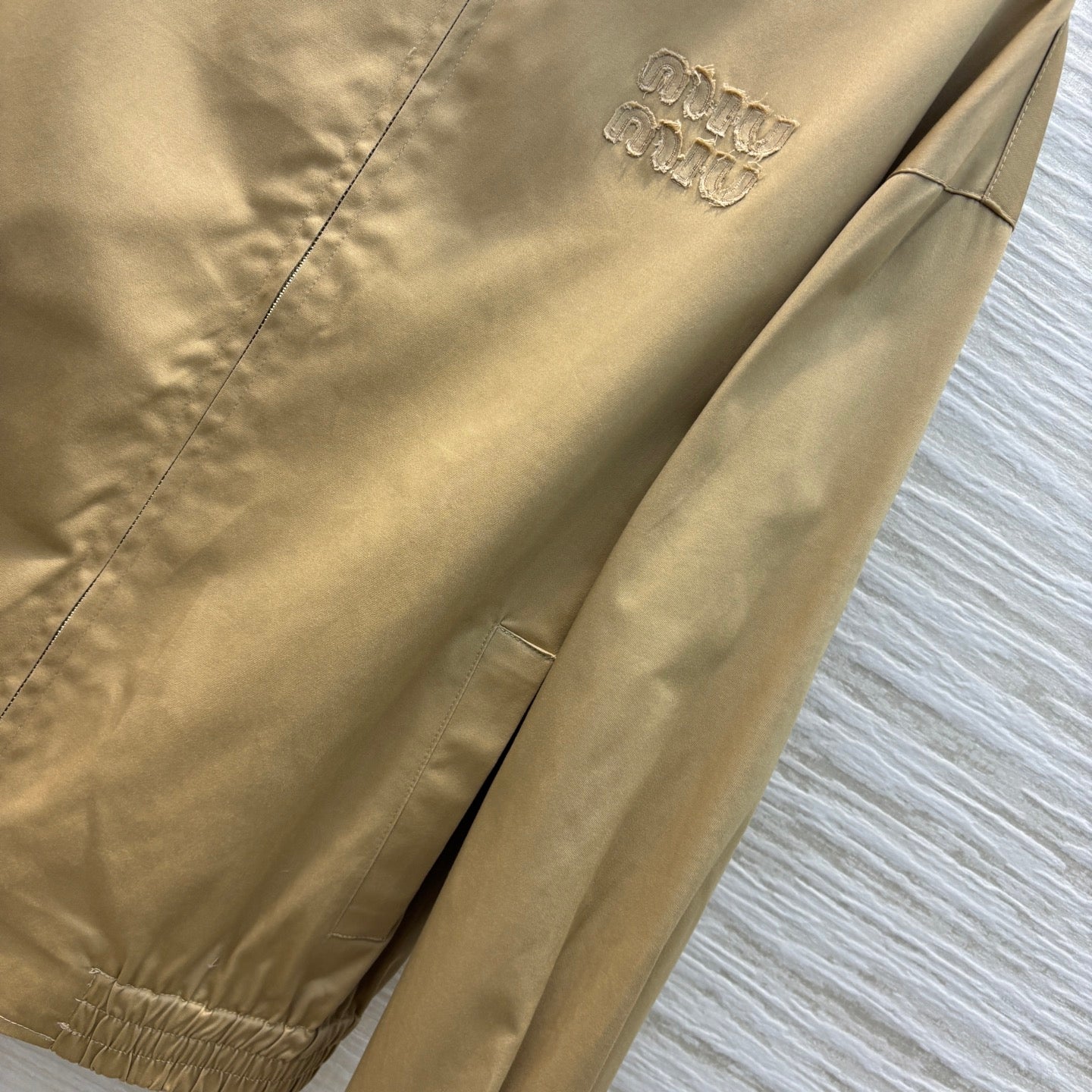 MIU* 25 contrast check jacket