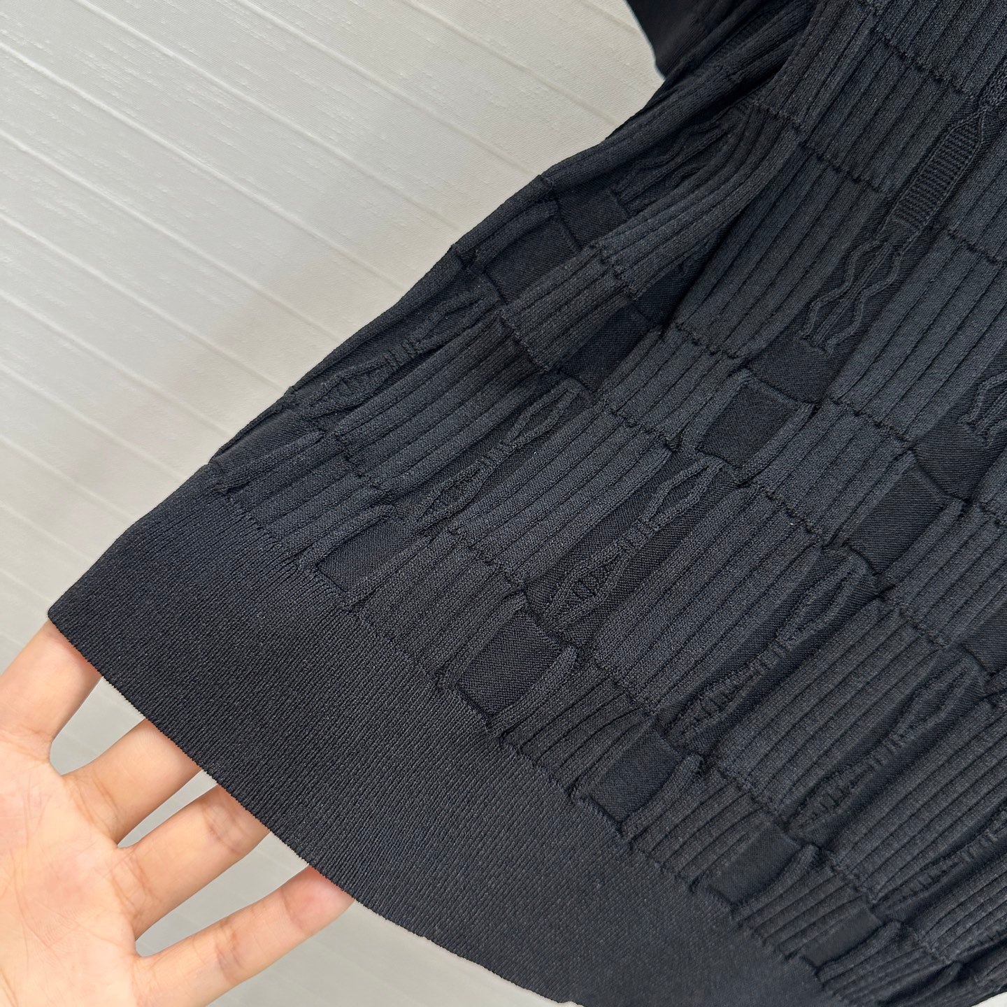 Hermè*25SS embossed jacquard knitted top