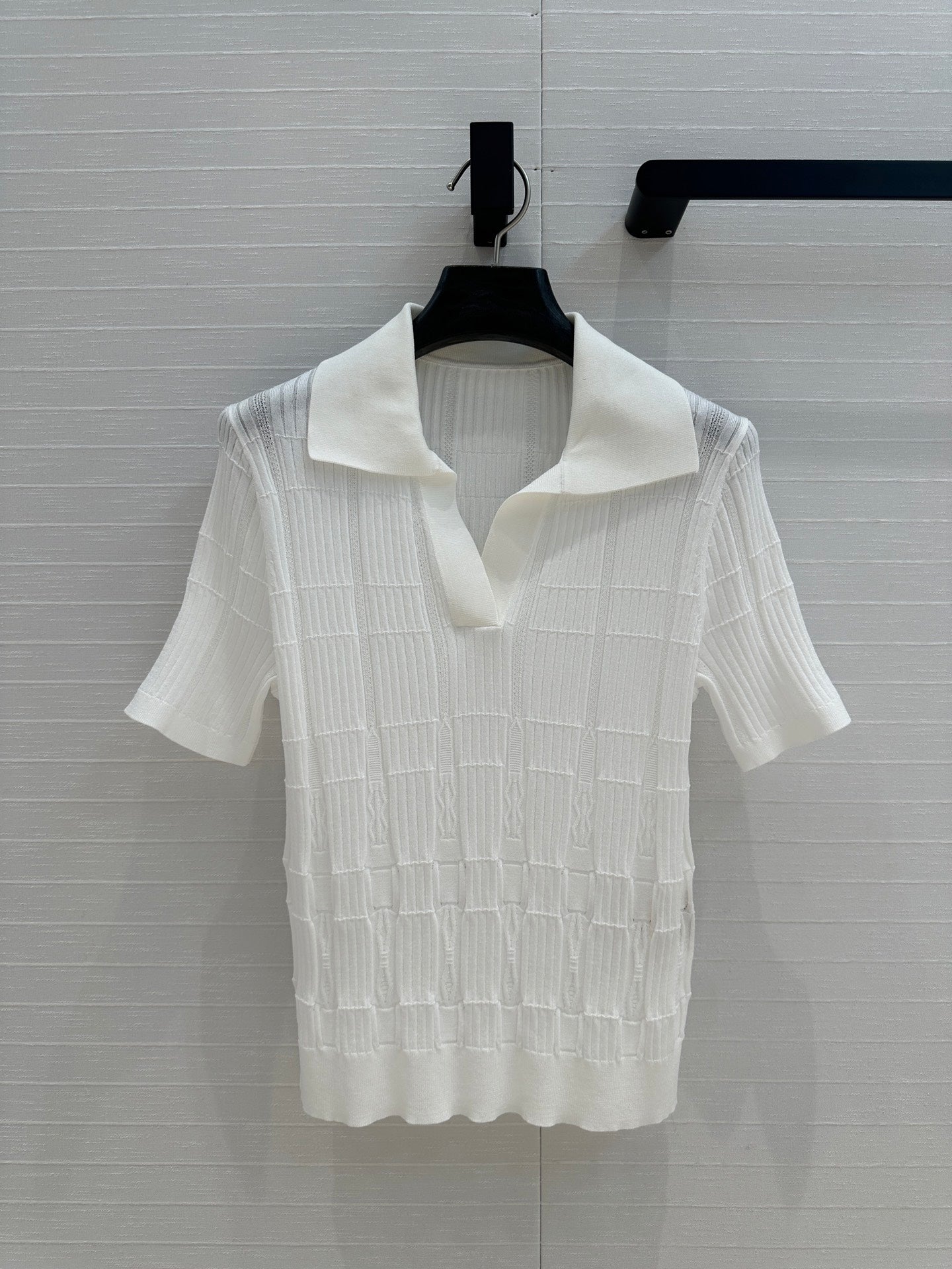 Hermè*25SS embossed jacquard knitted top