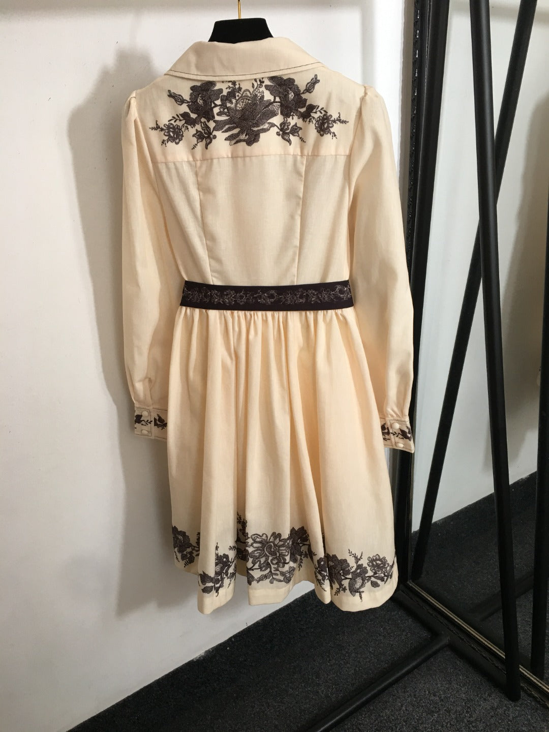 ZIM* Retro Flower Lace-up Waist Lapel Long Sleeve Dress