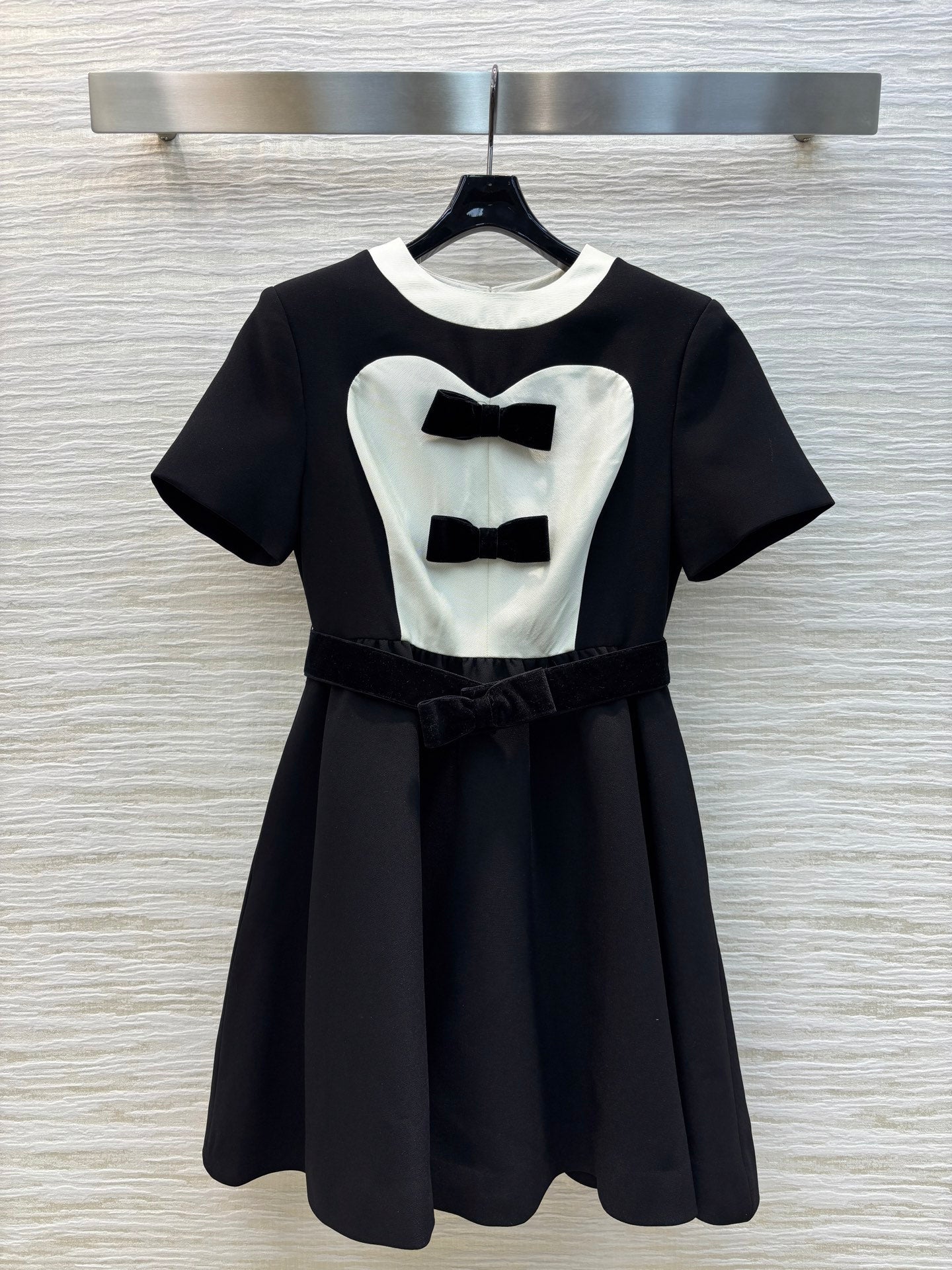 Valentin* 25SS short-sleeved dress