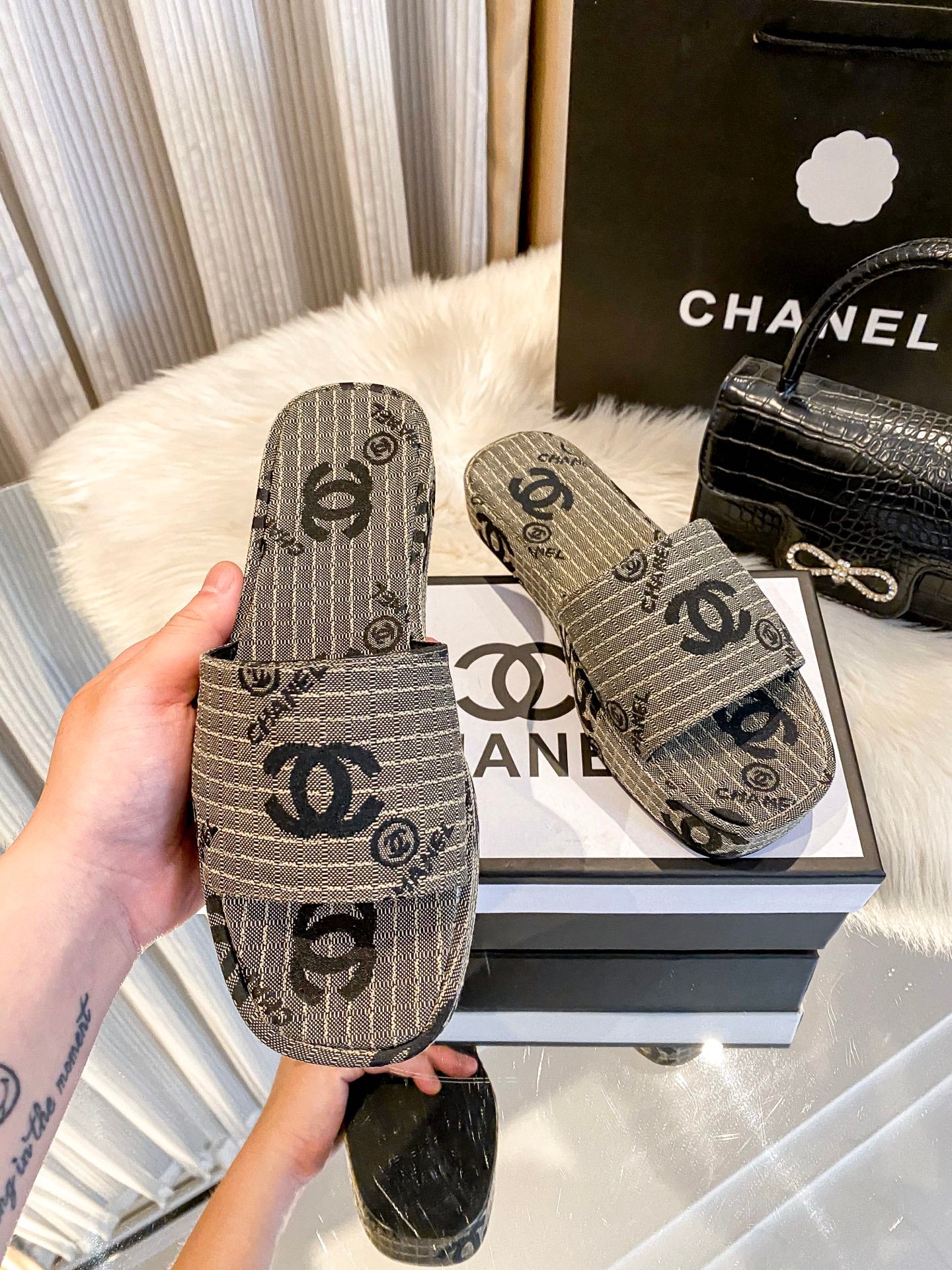 CHA* 25 new slippers