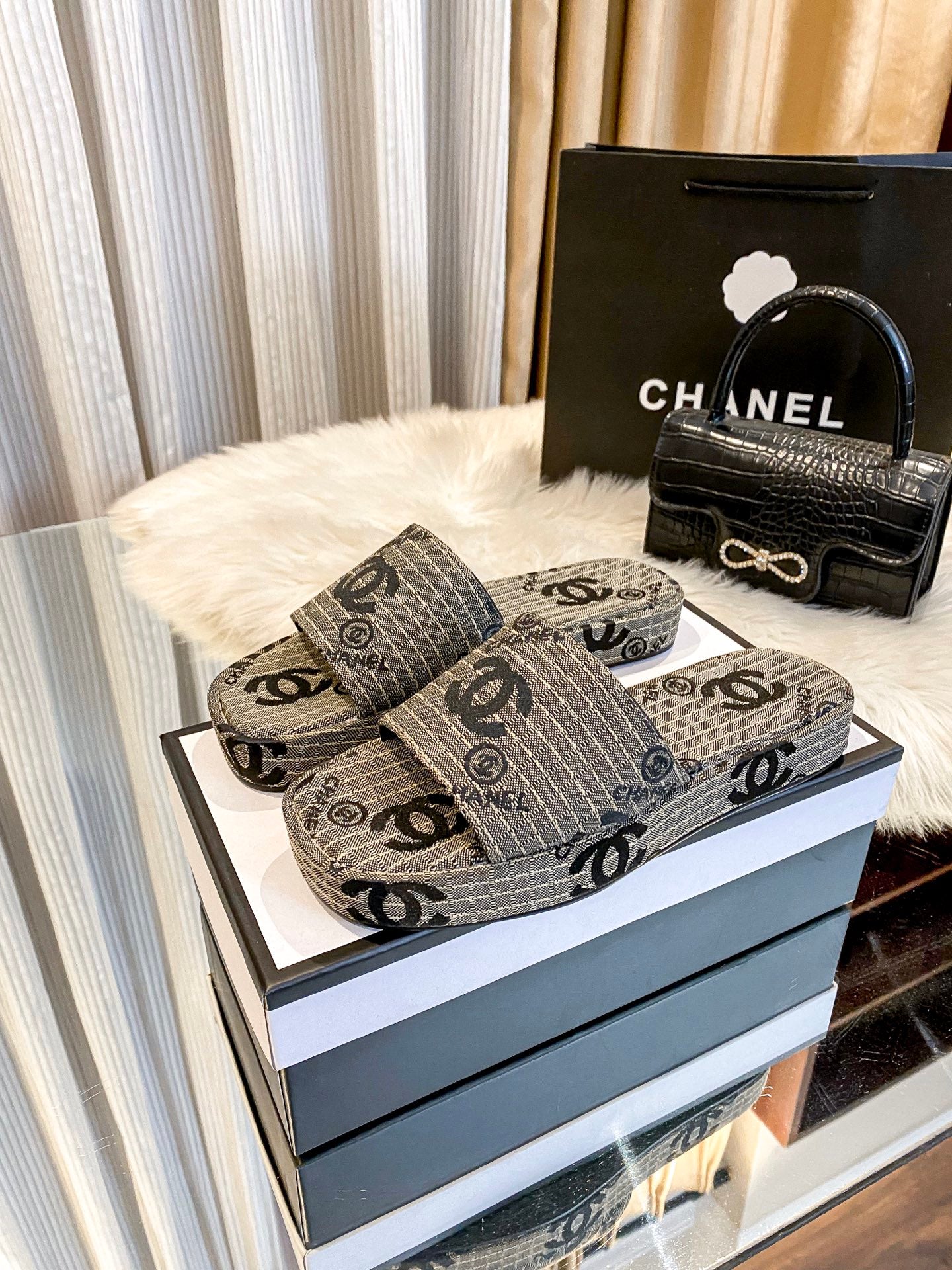 CHA* 25 new slippers