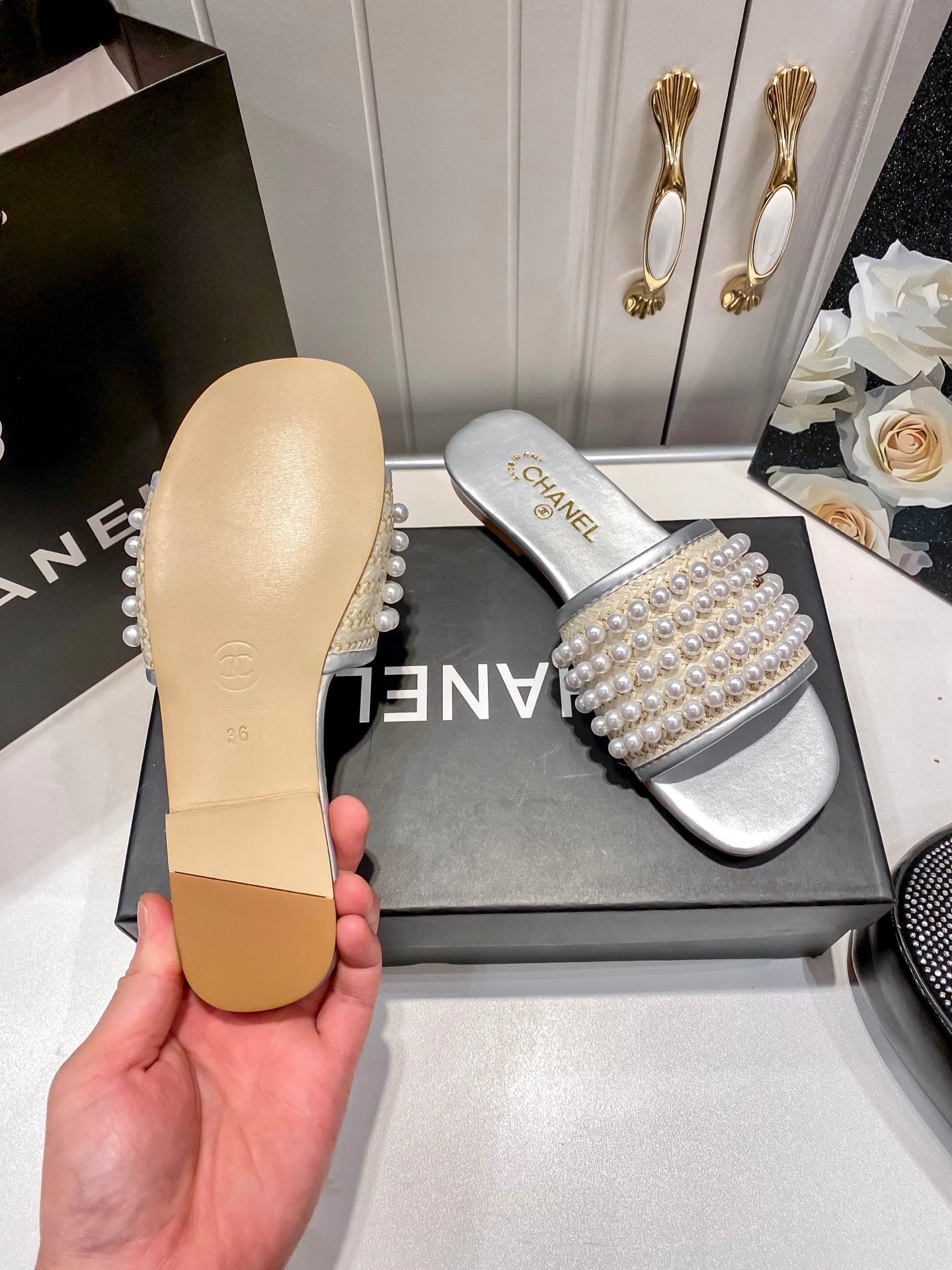 CHAN* 25 Pearl Flat Slippers
