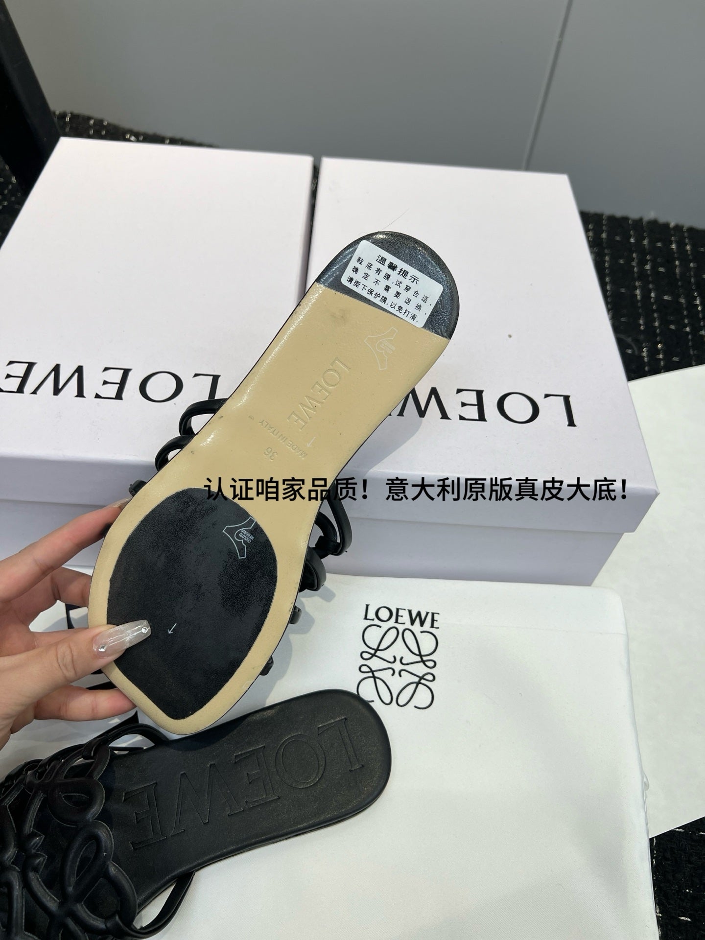 Loe*25 hollow slippers