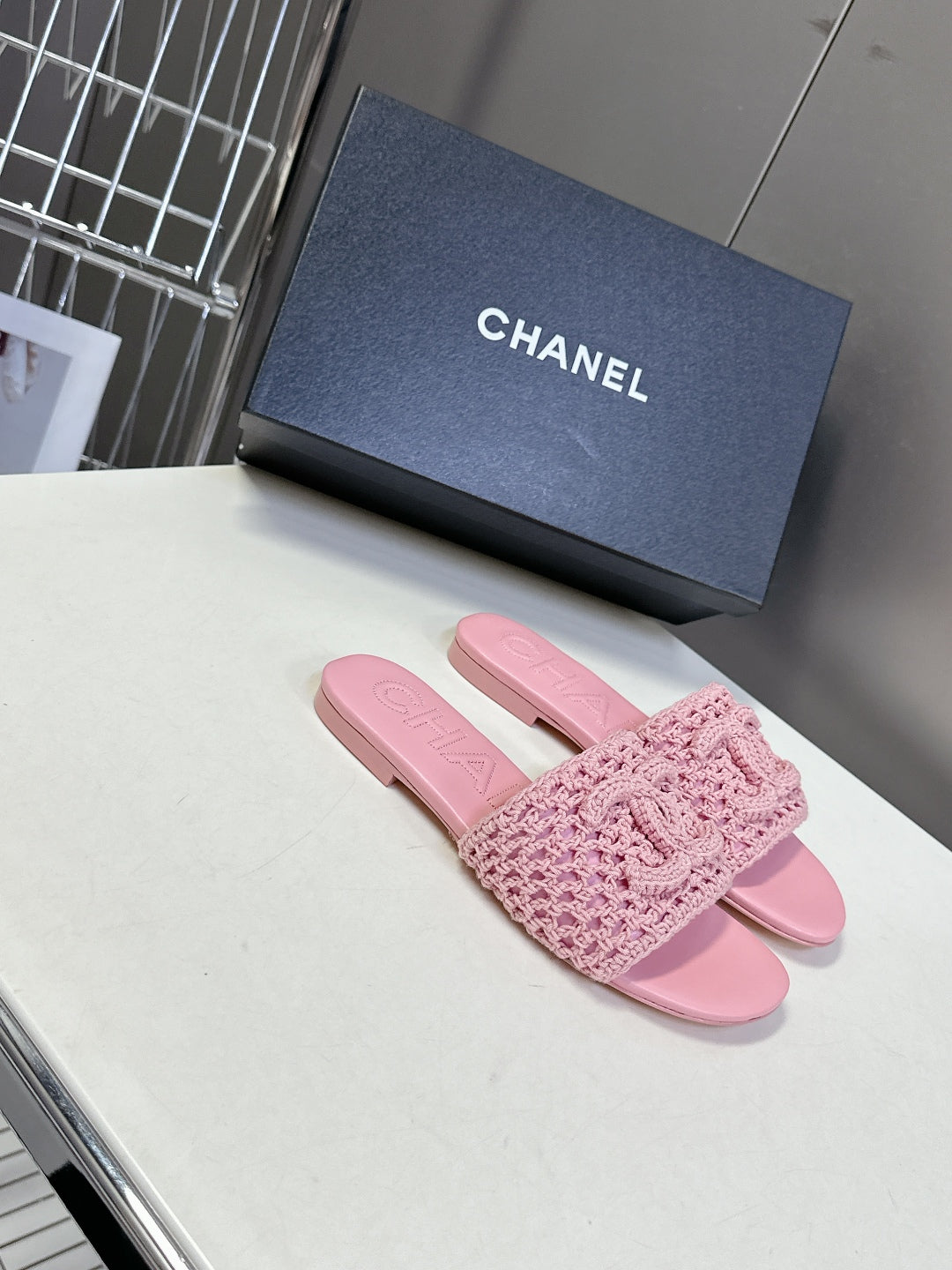 CHAN* 25SS Woven Slippers VIP