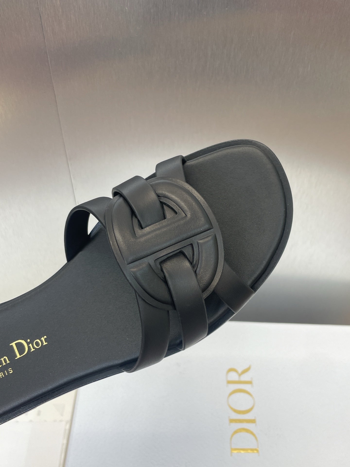 DIO* 25SS hollow cross slippers VIP