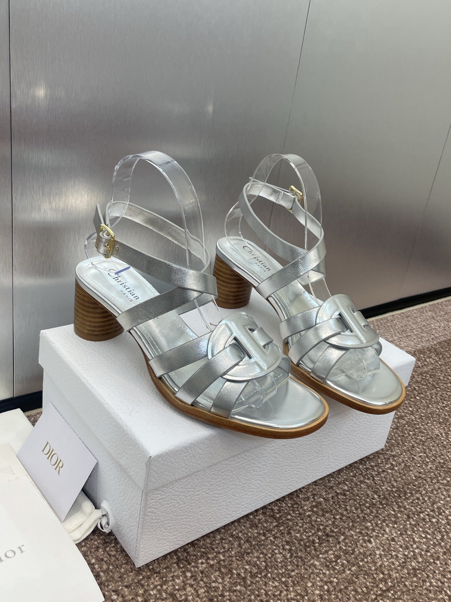 DIO* 25SSCD lettering high-heeled sandals VIP