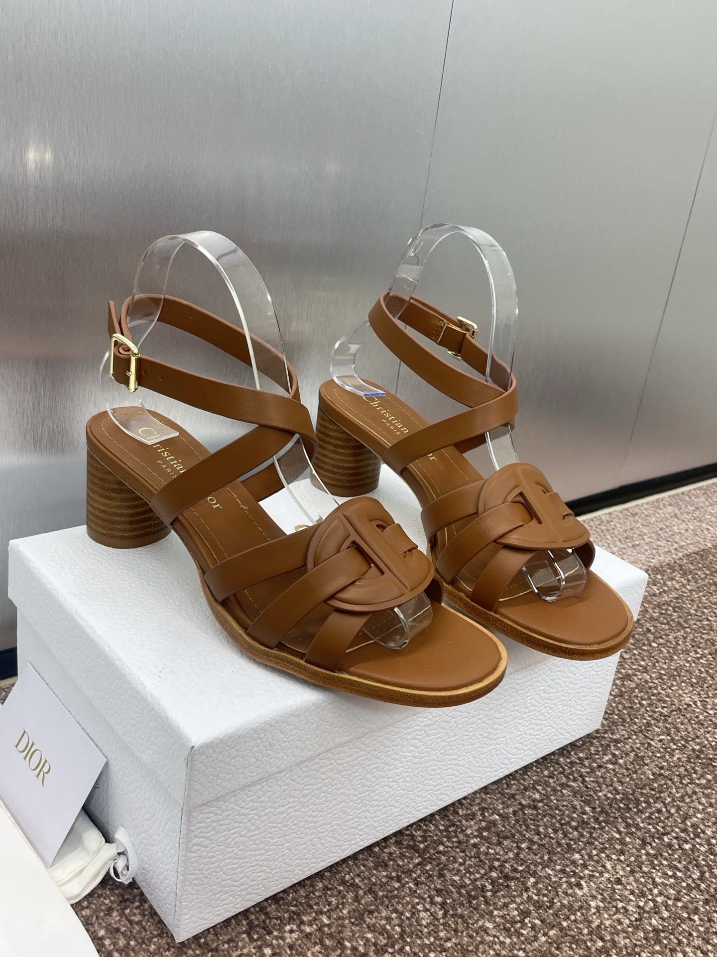 DIO* 25SSCD lettering high-heeled sandals VIP