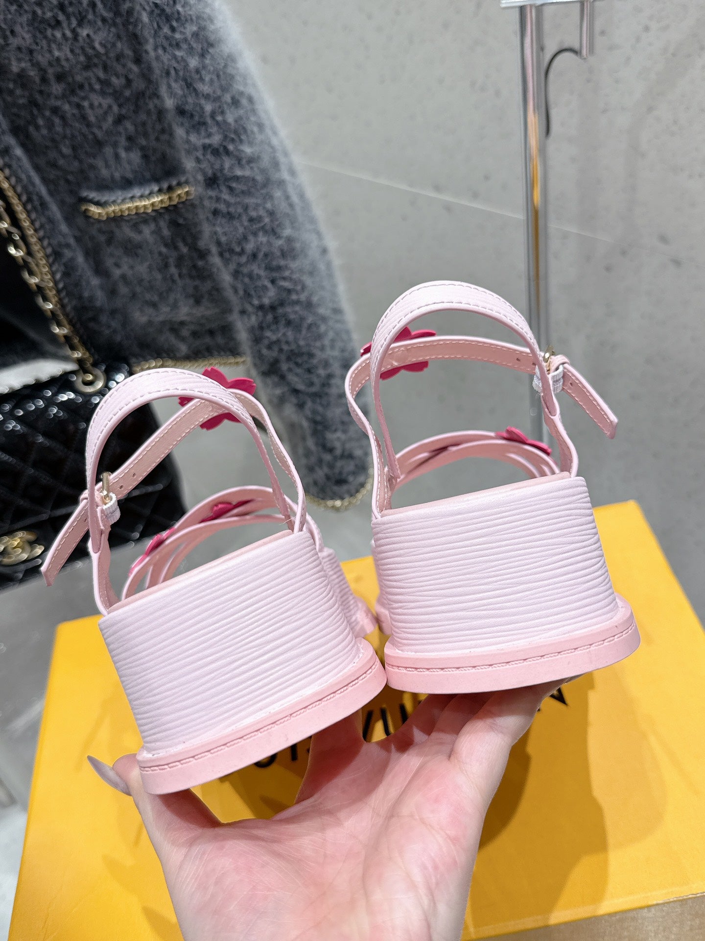 LOU* 25SS Platform Sandals VIP