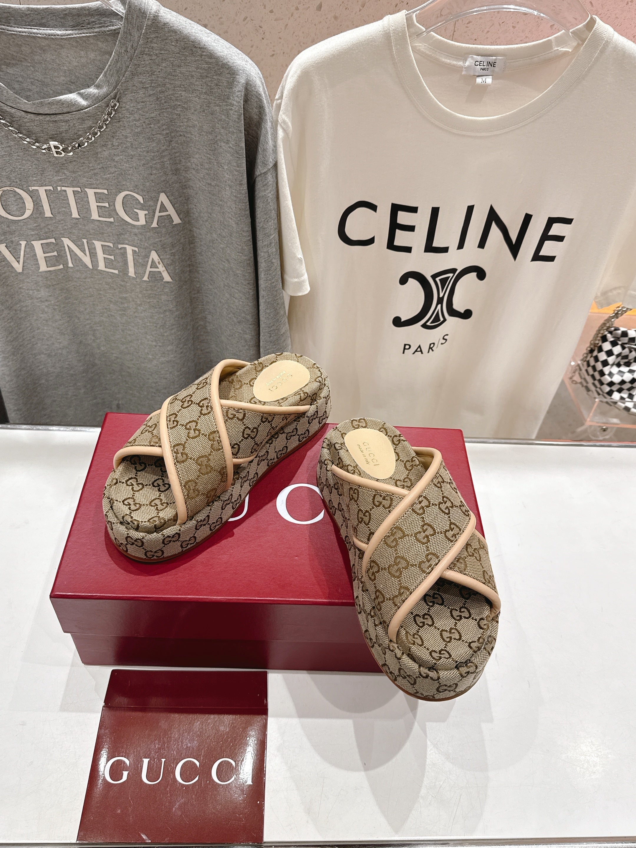 GU* 25SS platform slippers VIP