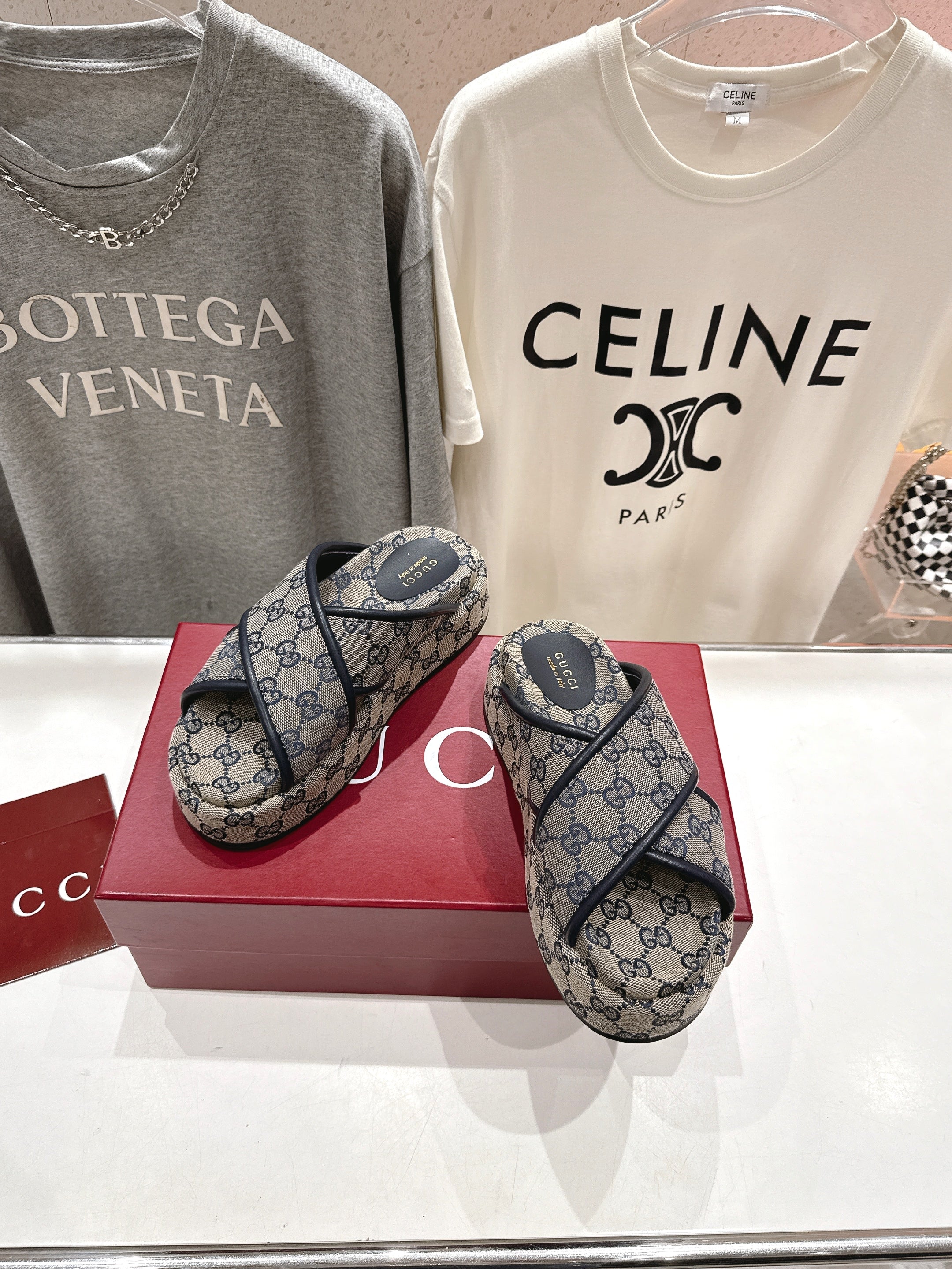 GU* 25SS platform slippers VIP