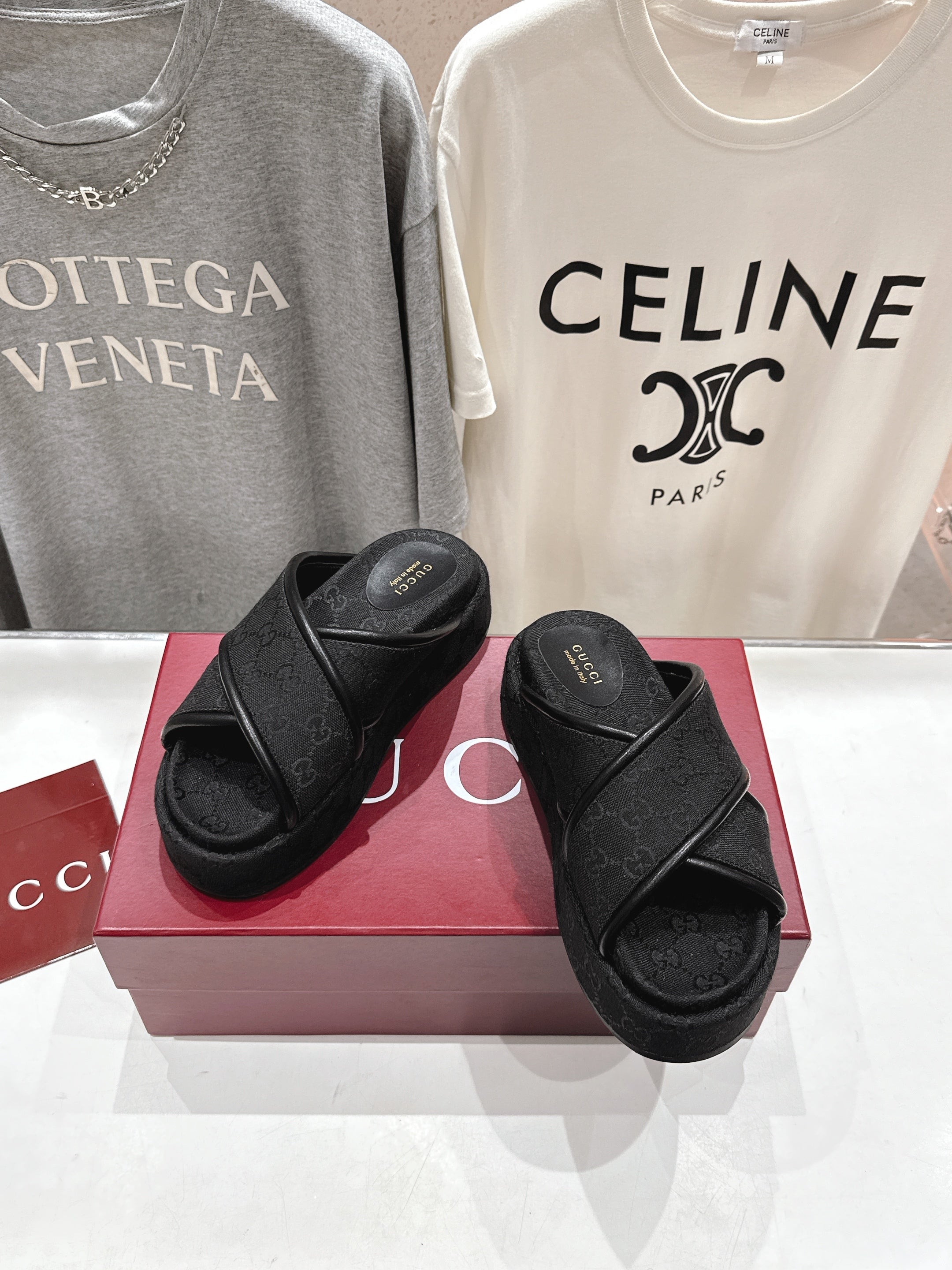 GU* 25SS platform slippers VIP