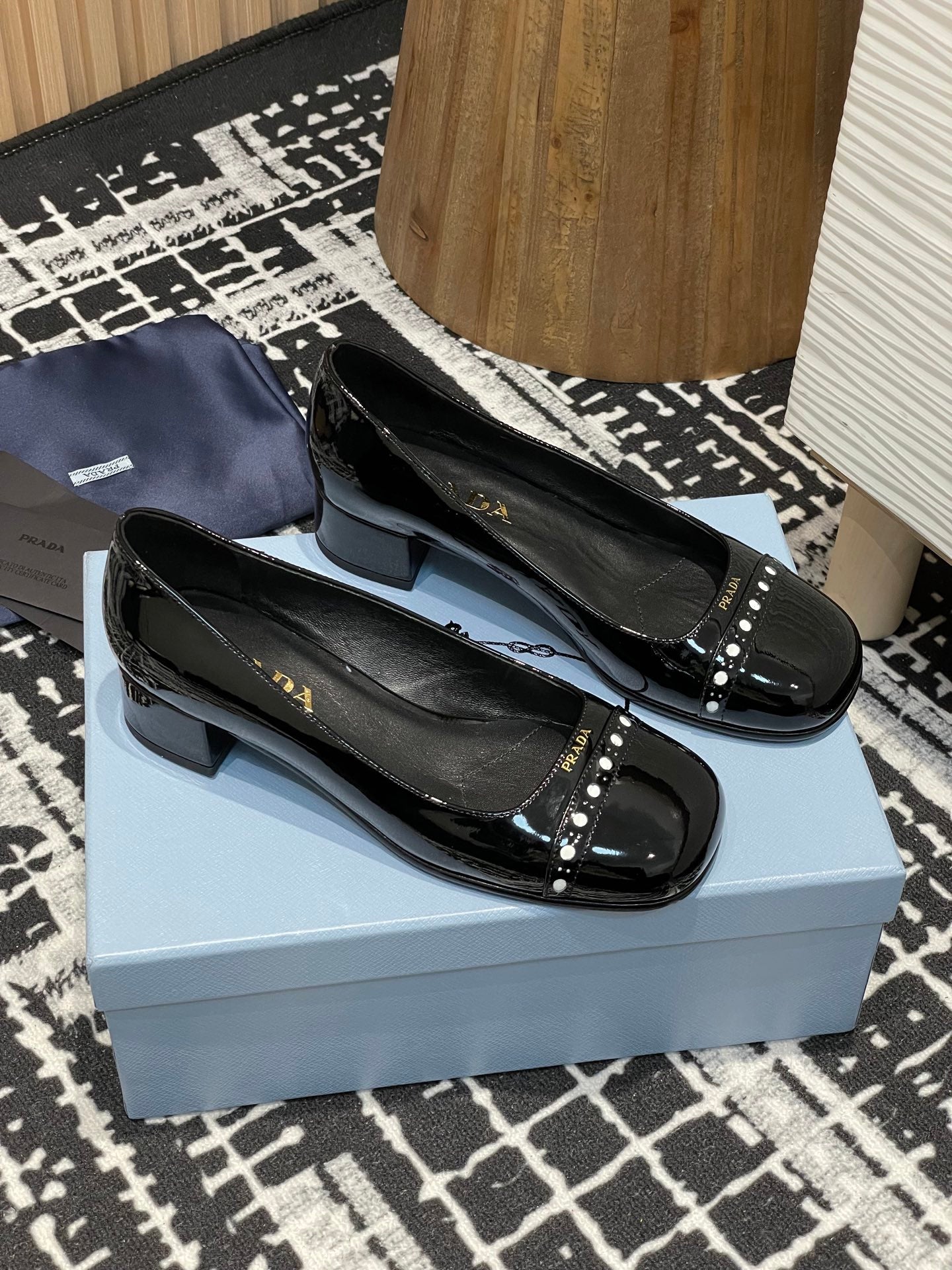 PRA* 25SS thick heel shoes VIP