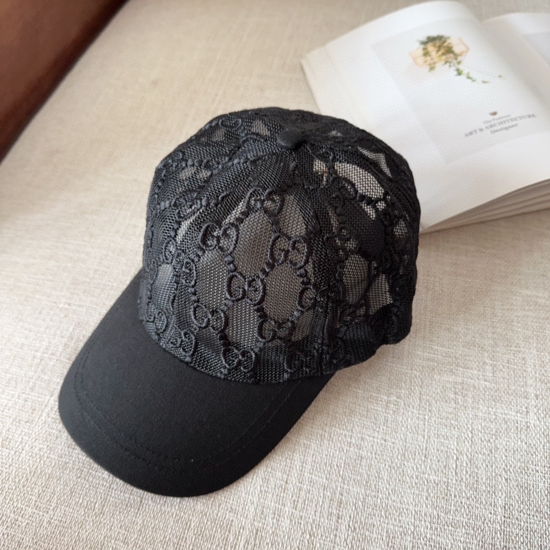 GU* 25SS Embroidered Baseball Cap