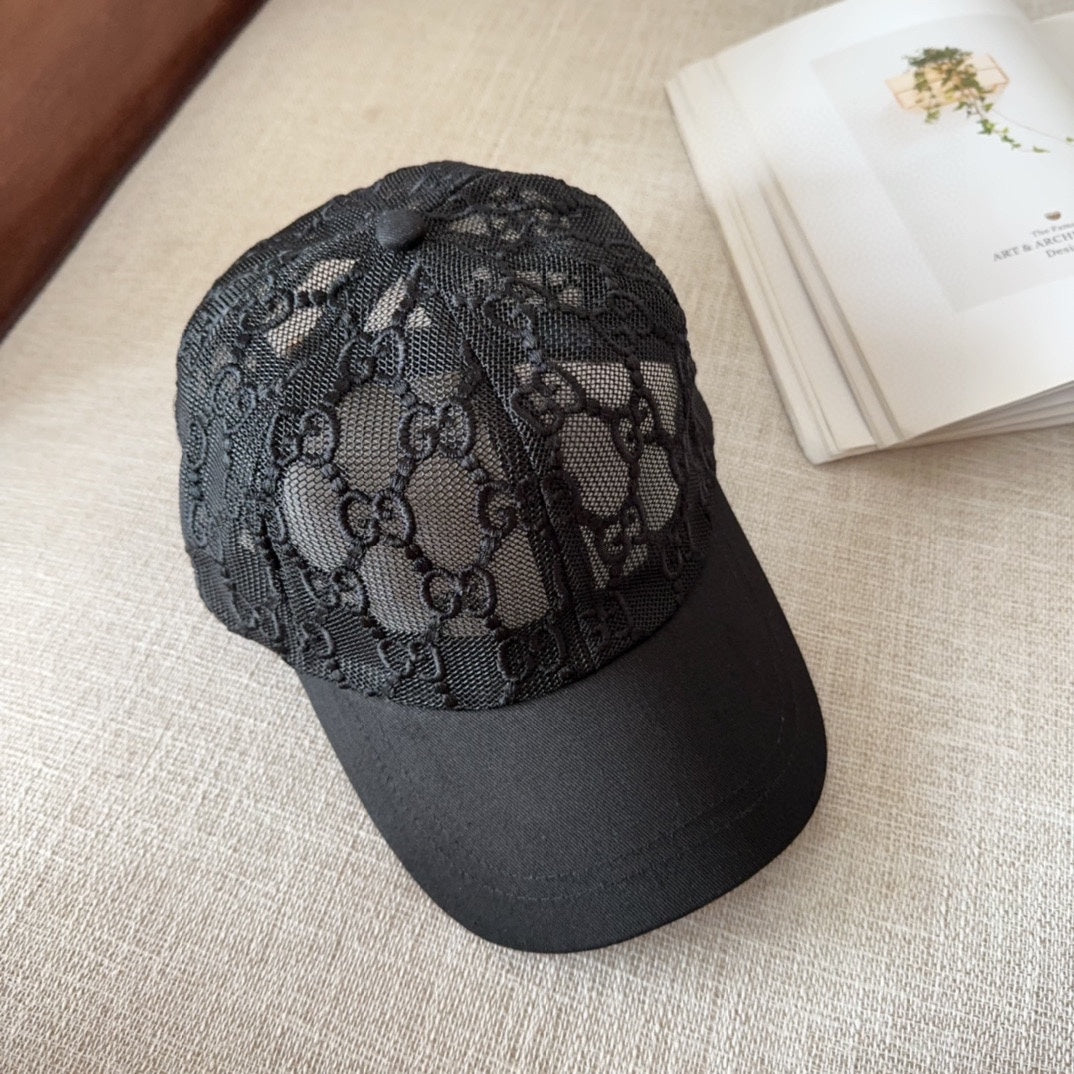 GU* 25SS Embroidered Baseball Cap