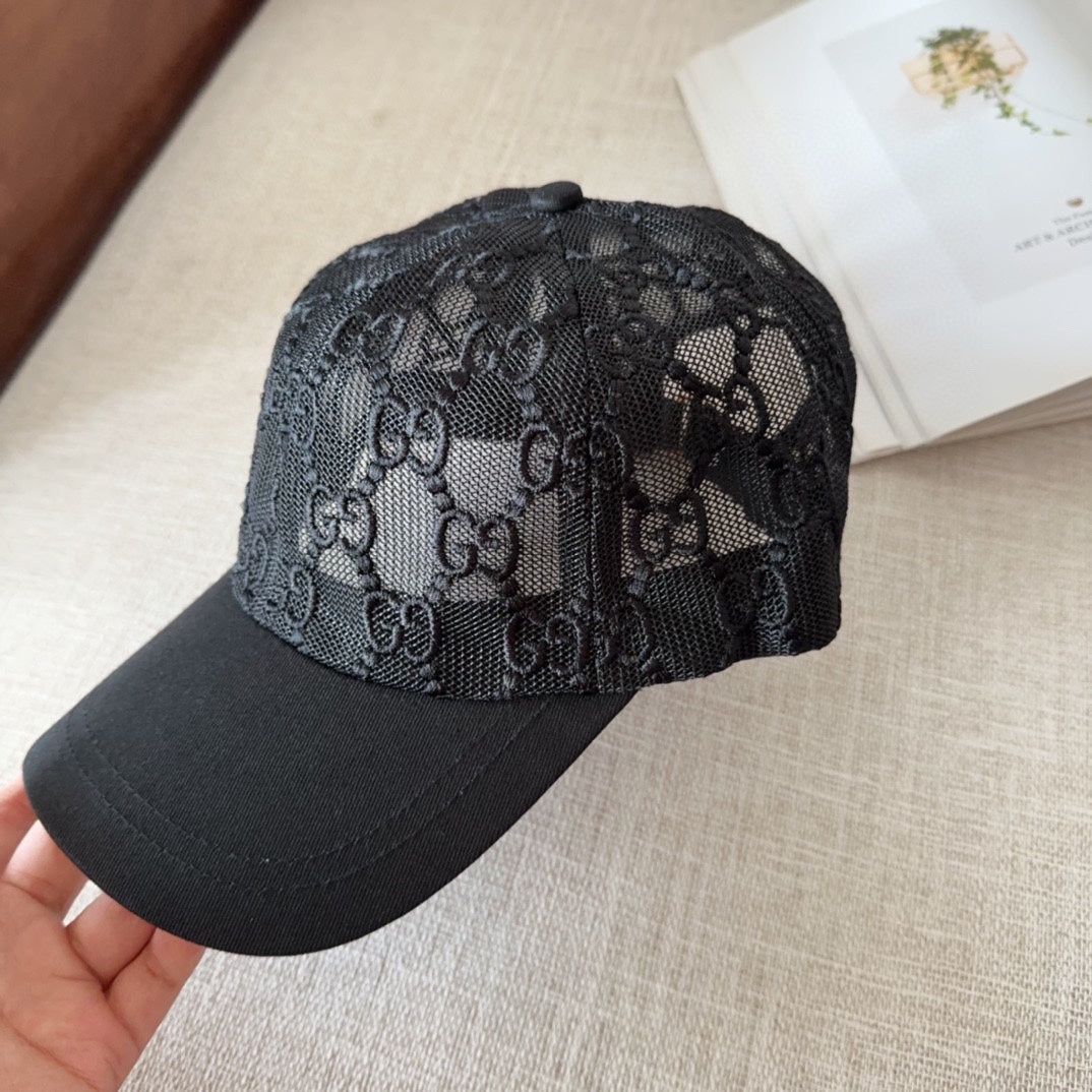 GU* 25SS Embroidered Baseball Cap