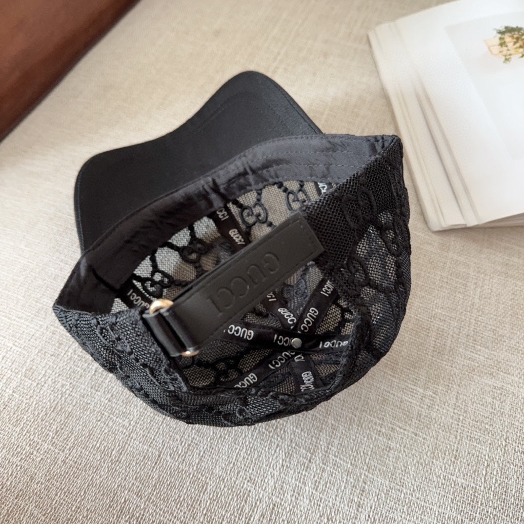 GU* 25SS Embroidered Baseball Cap