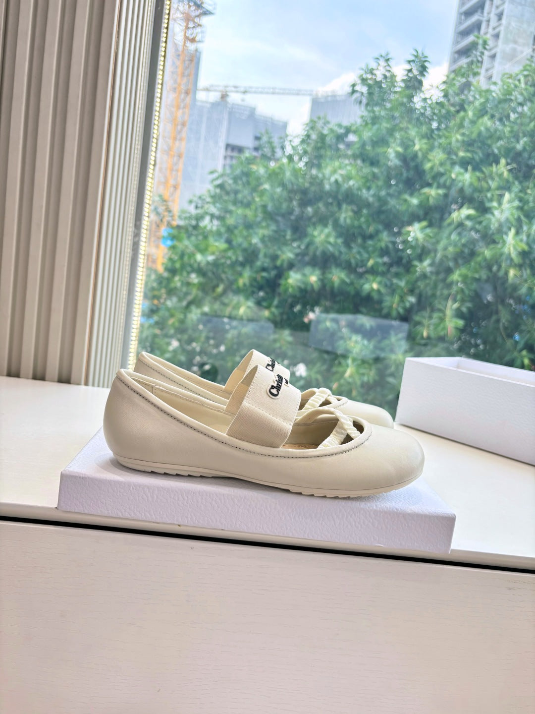 DIO* 25SS Loafers VIP