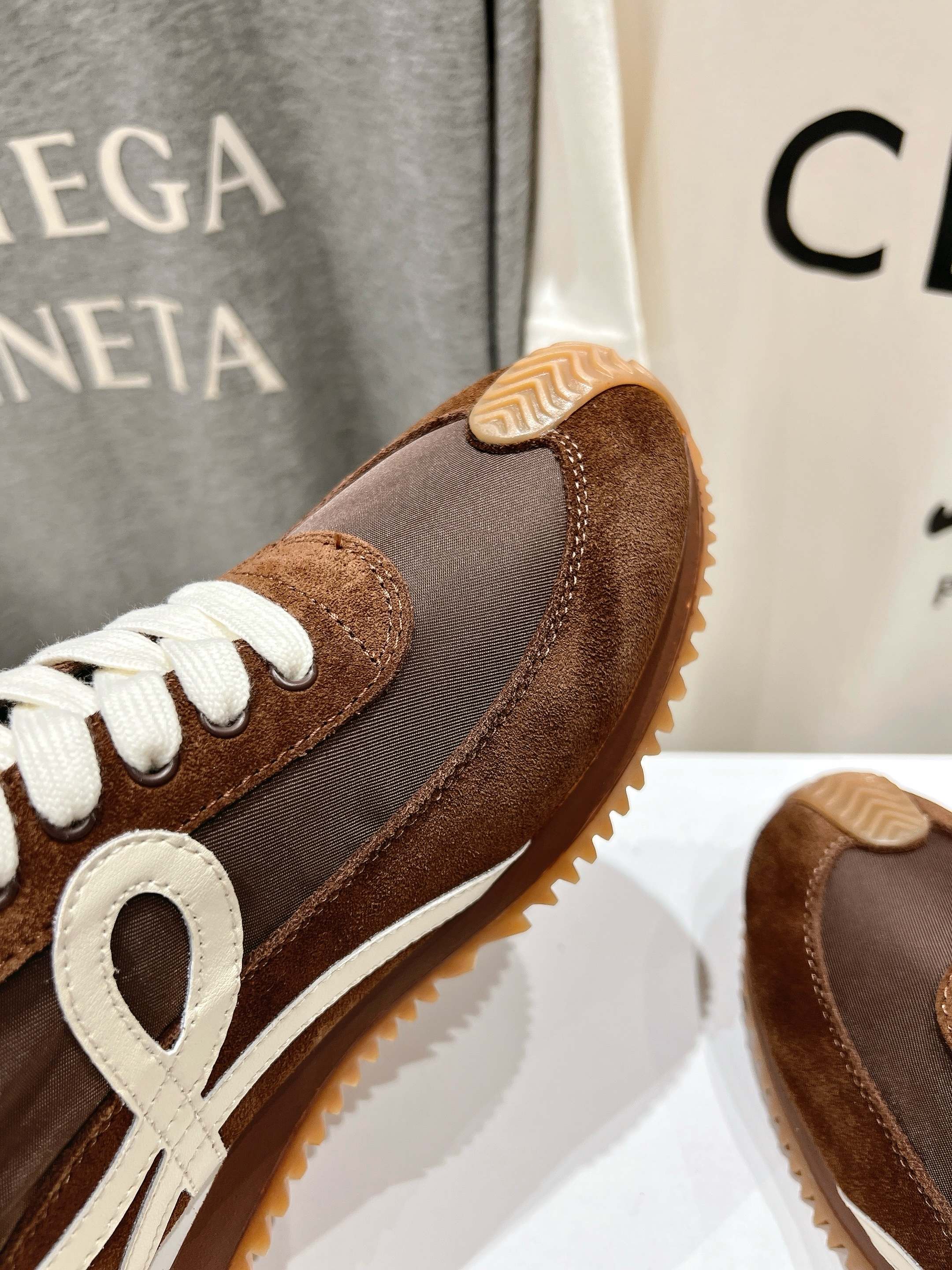 Loe* 25SS sneakers VIP