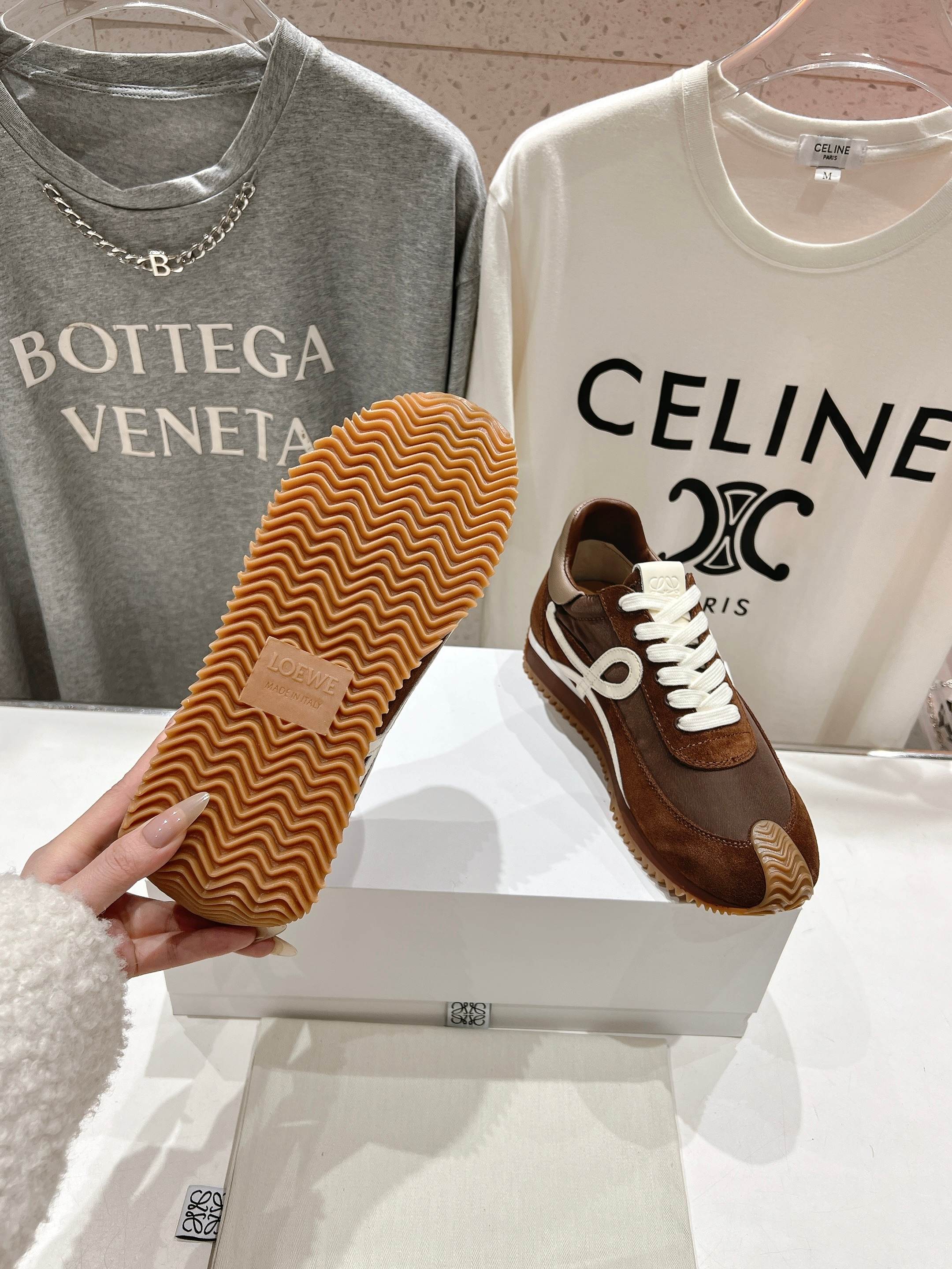 Loe* 25SS sneakers VIP