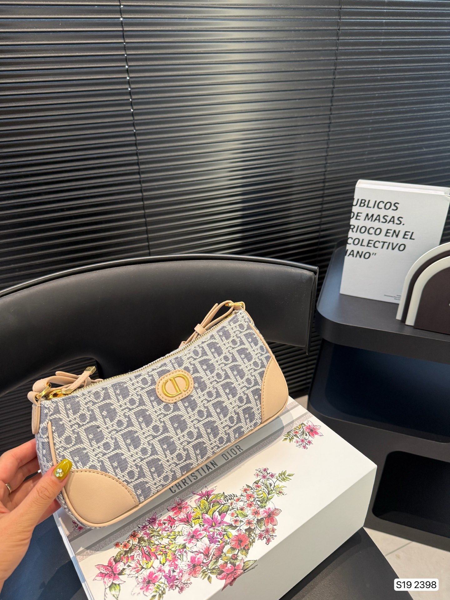 DIO* 25SS Underarm Bag