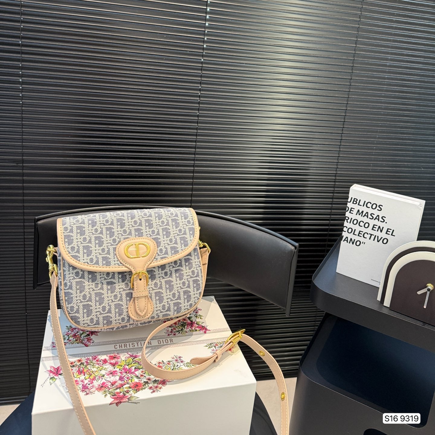 DIO* 25SS Crossbody Bag