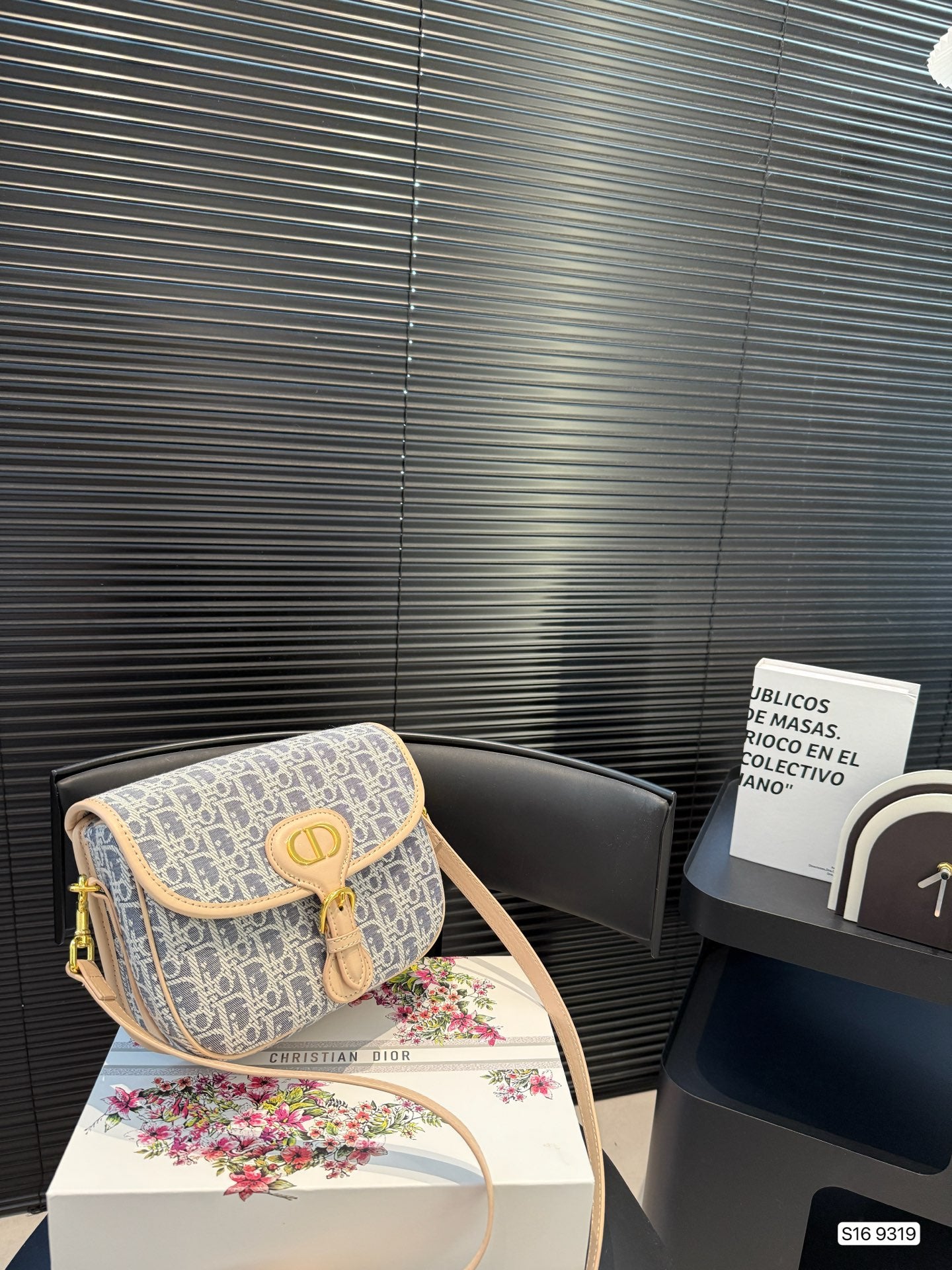 DIO* 25SS Crossbody Bag