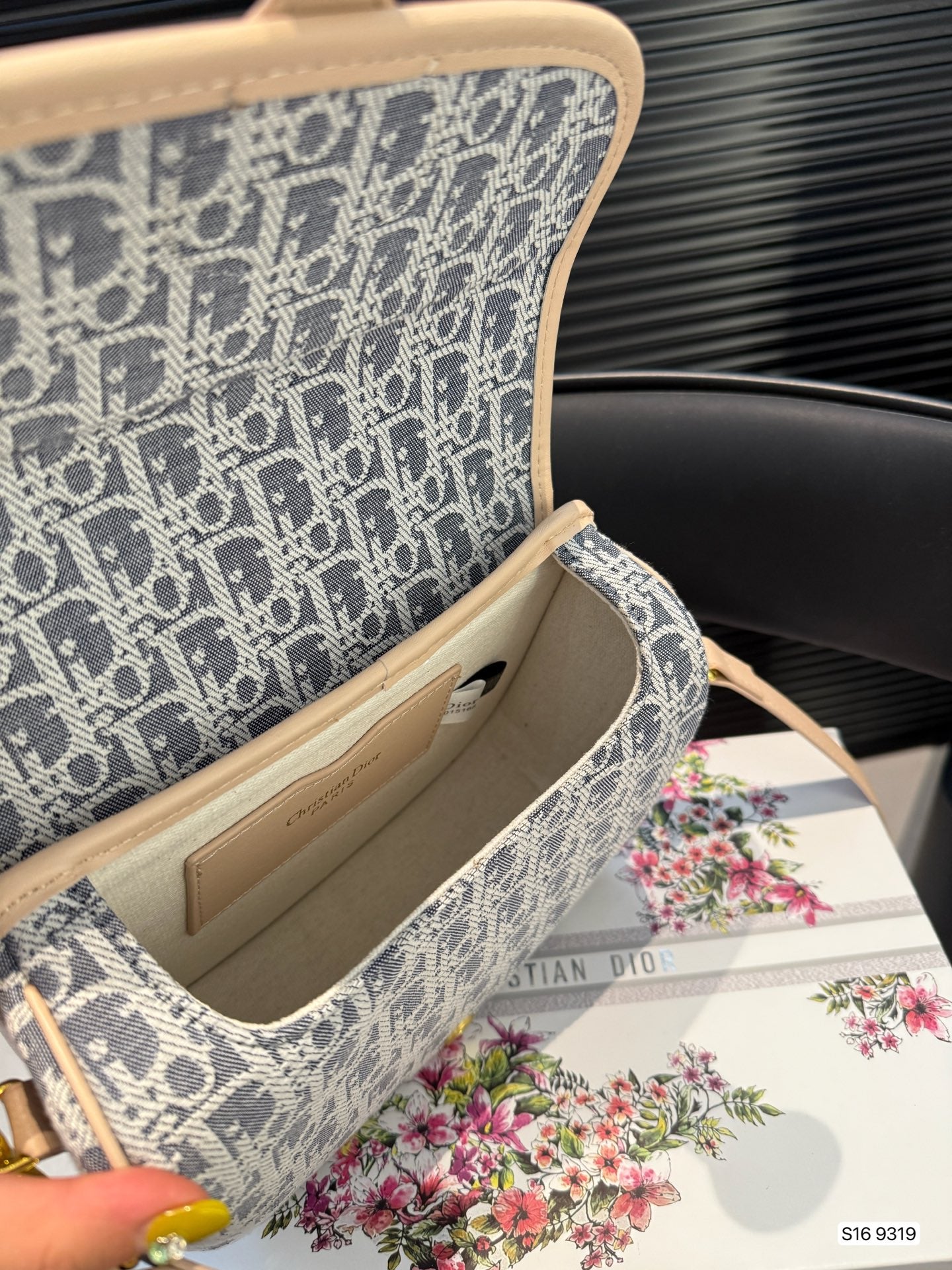 DIO* 25SS Crossbody Bag