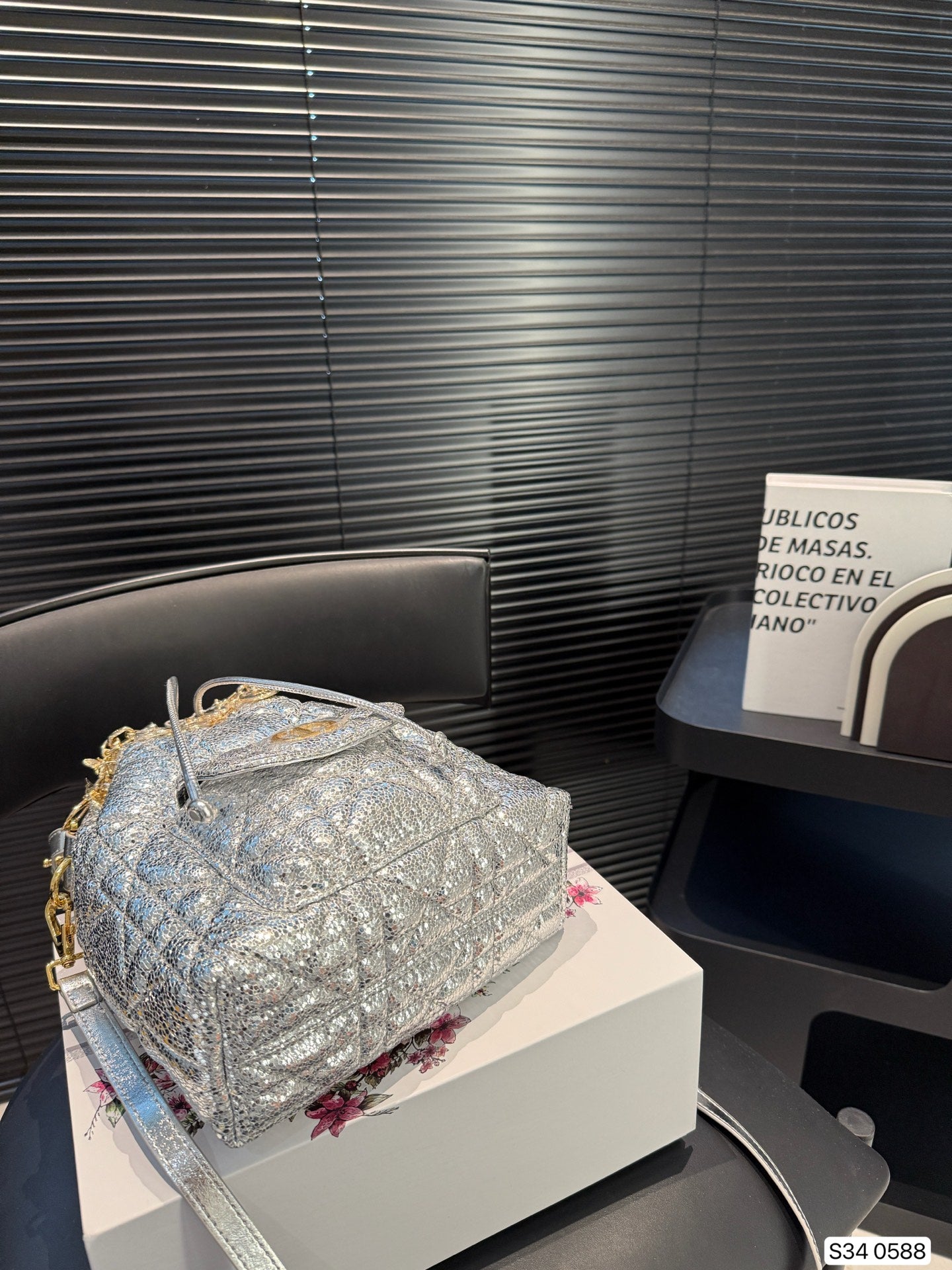 DIO* 25SS Bucket Bag