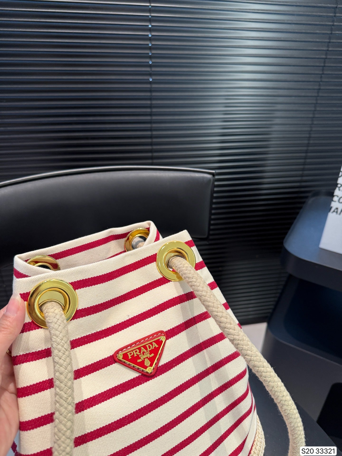 PRA* 25SS Bucket Bag