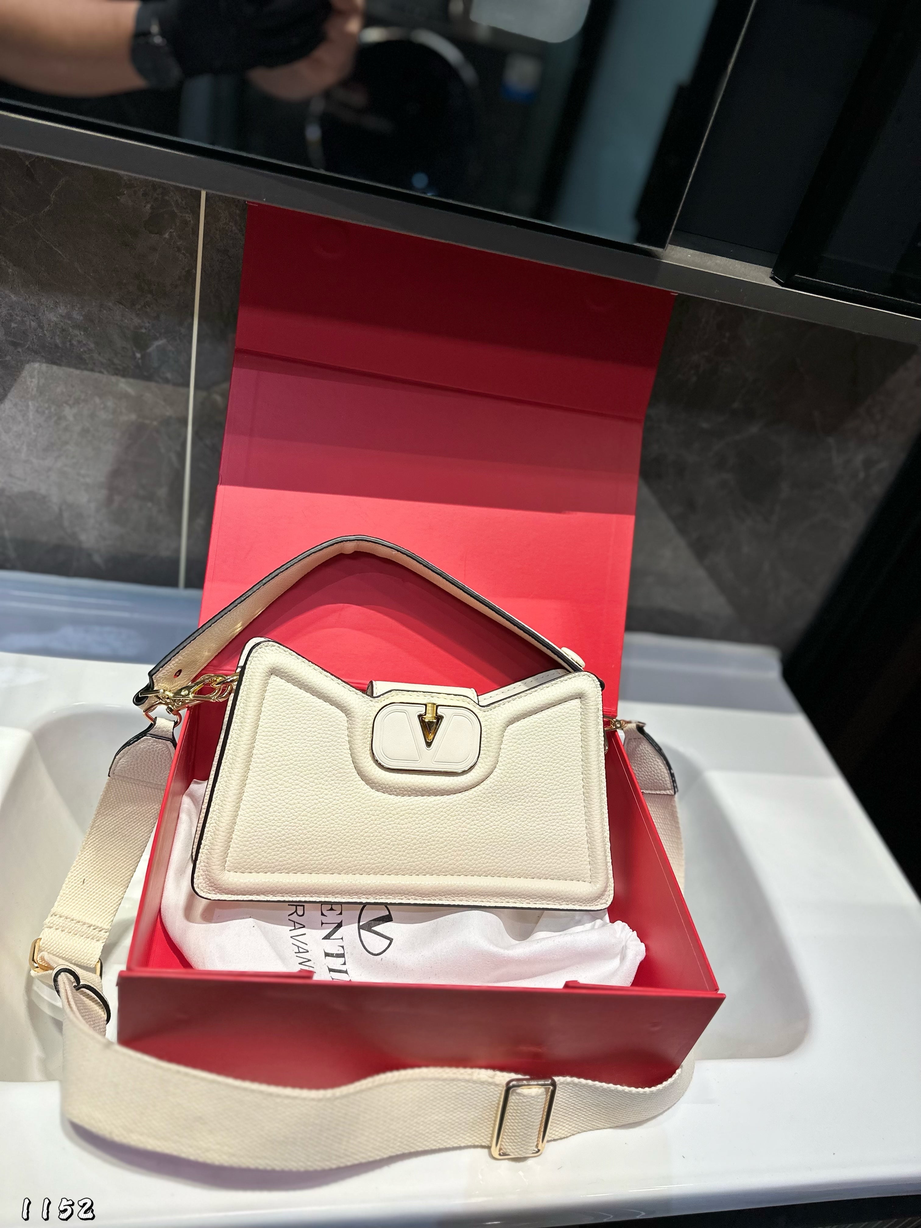 Valent* 25SS Crossbody Bag