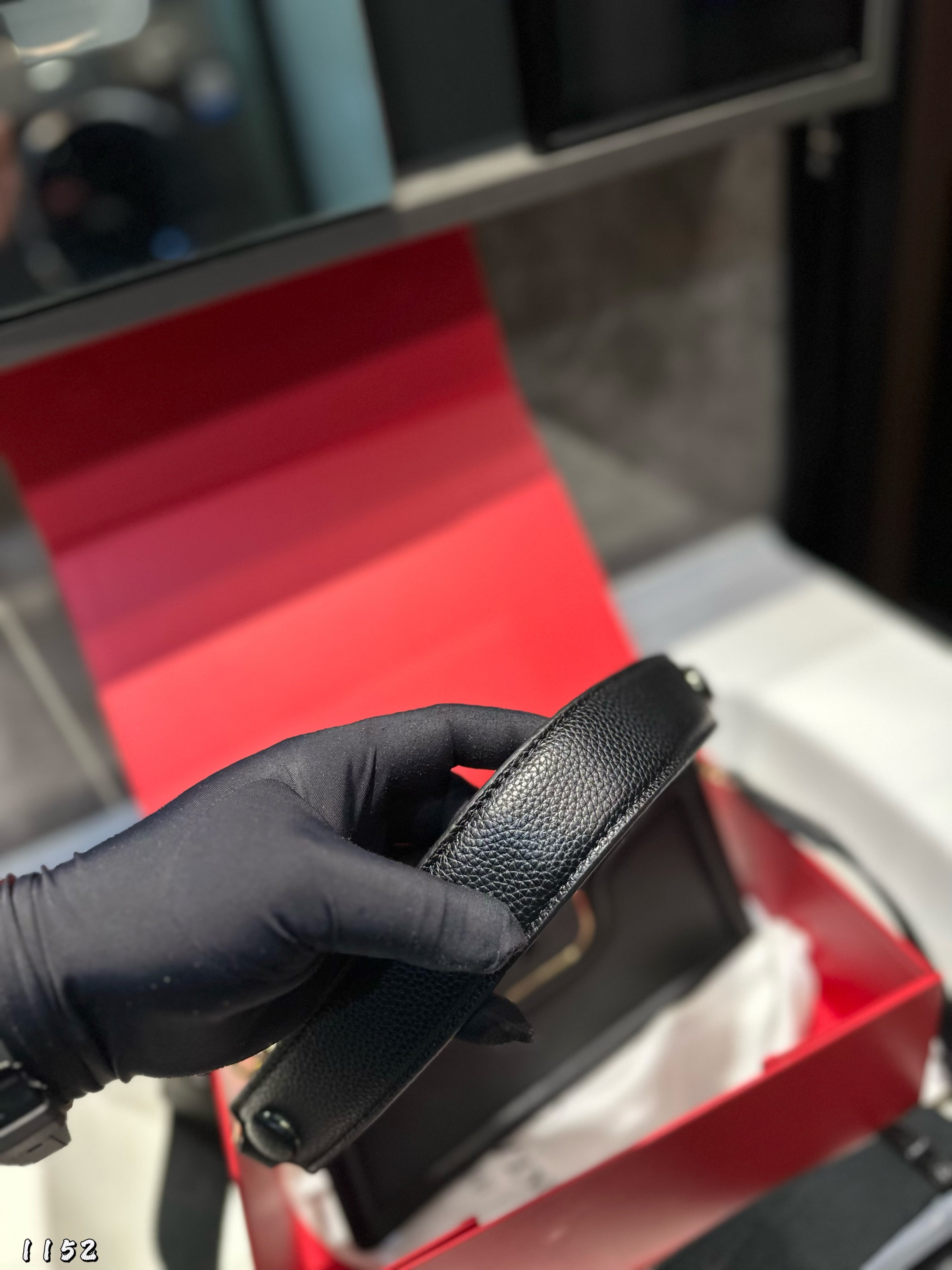 Valent* 25SS Crossbody Bag