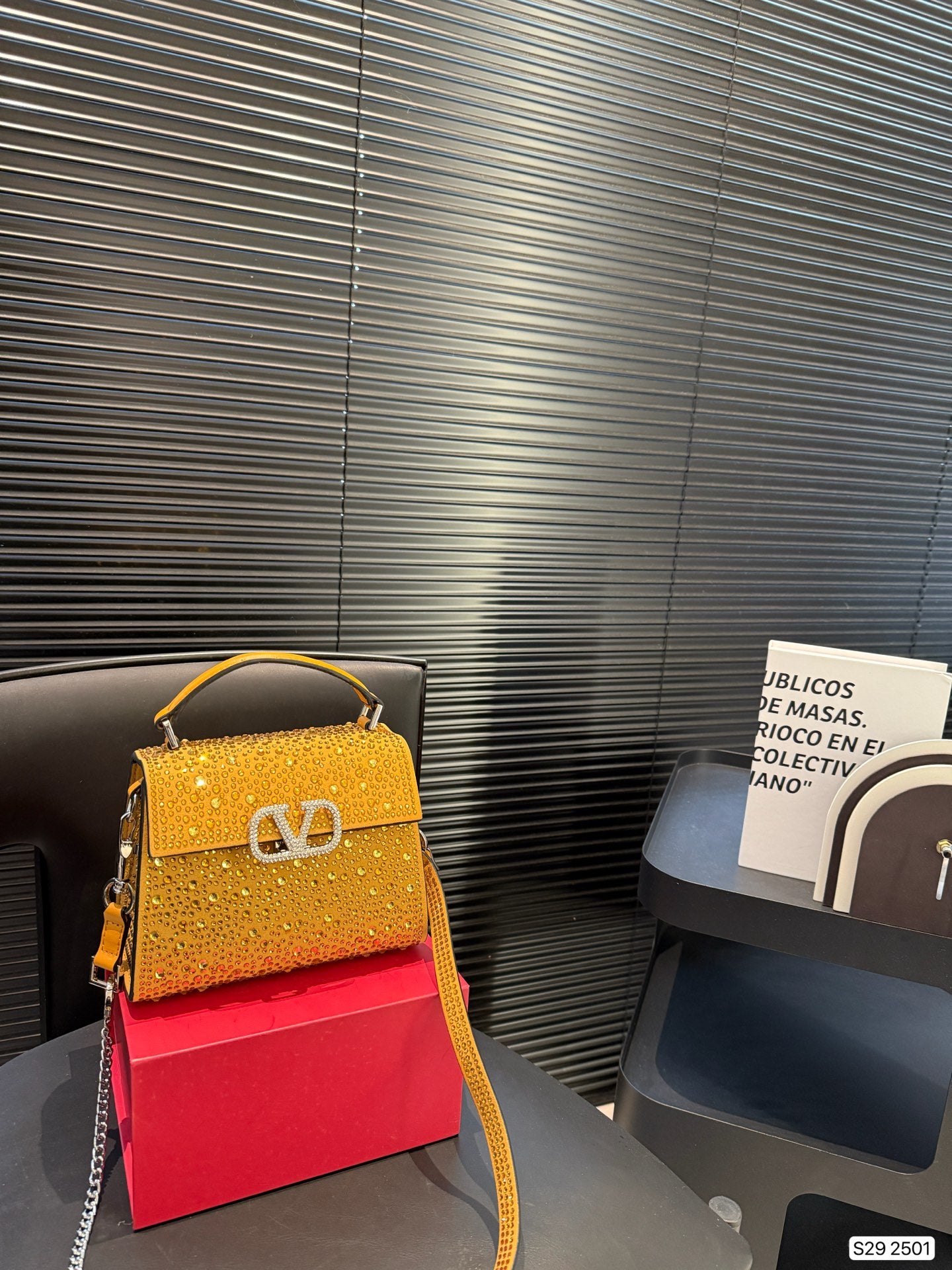 Valenti* 25SS diamond tote bag