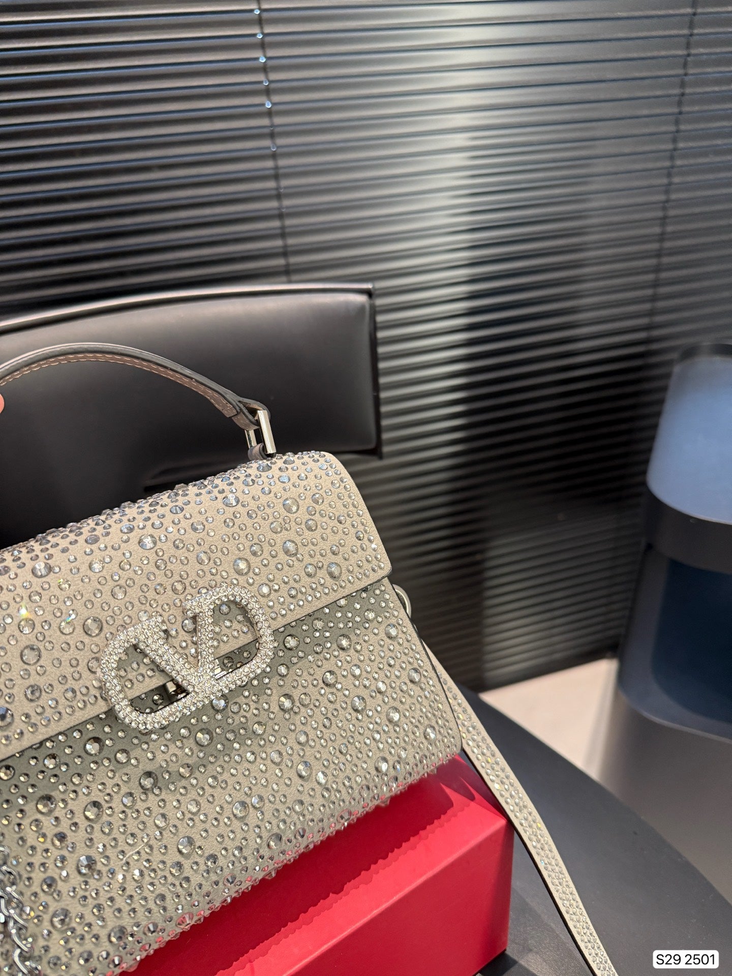 Valenti* 25SS diamond tote bag