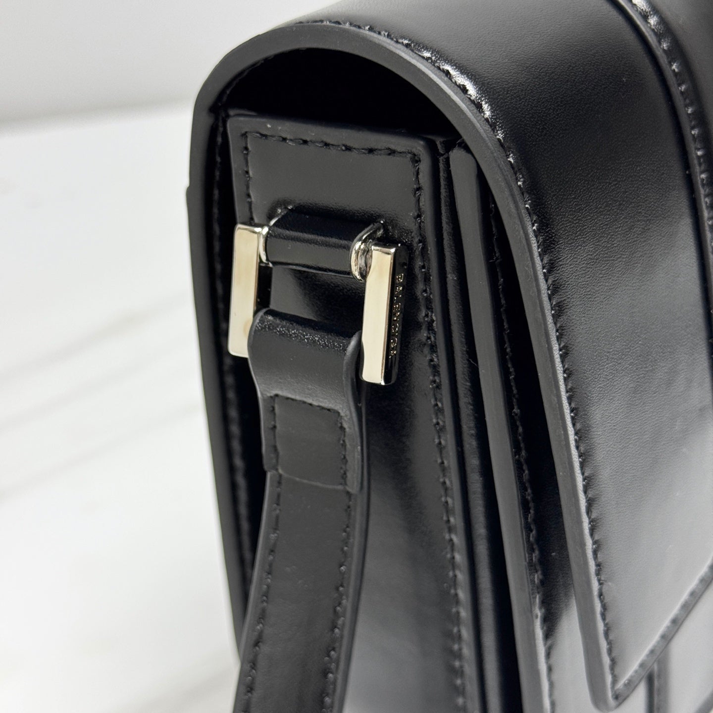 Balenci* 25SS CHINY BOX Crossbody Bag