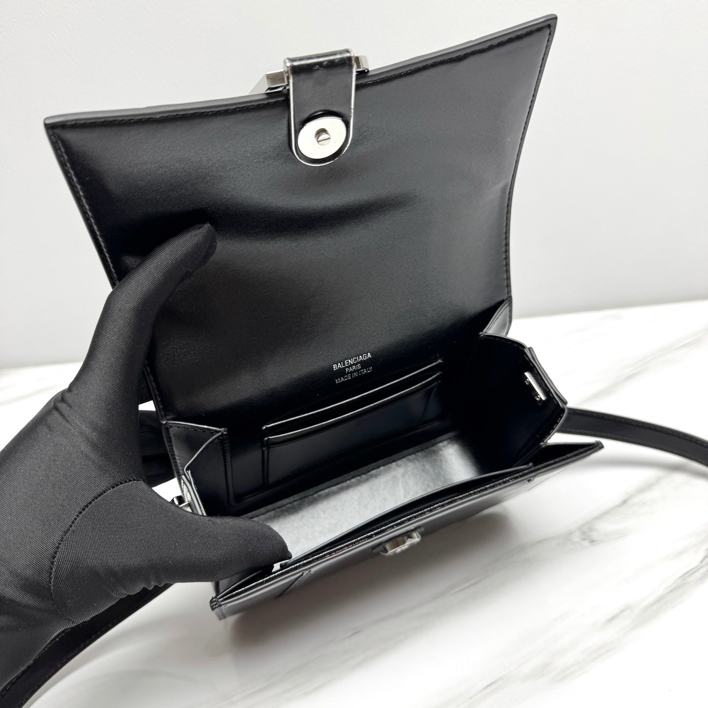 Balenci* 25SS CHINY BOX Crossbody Bag