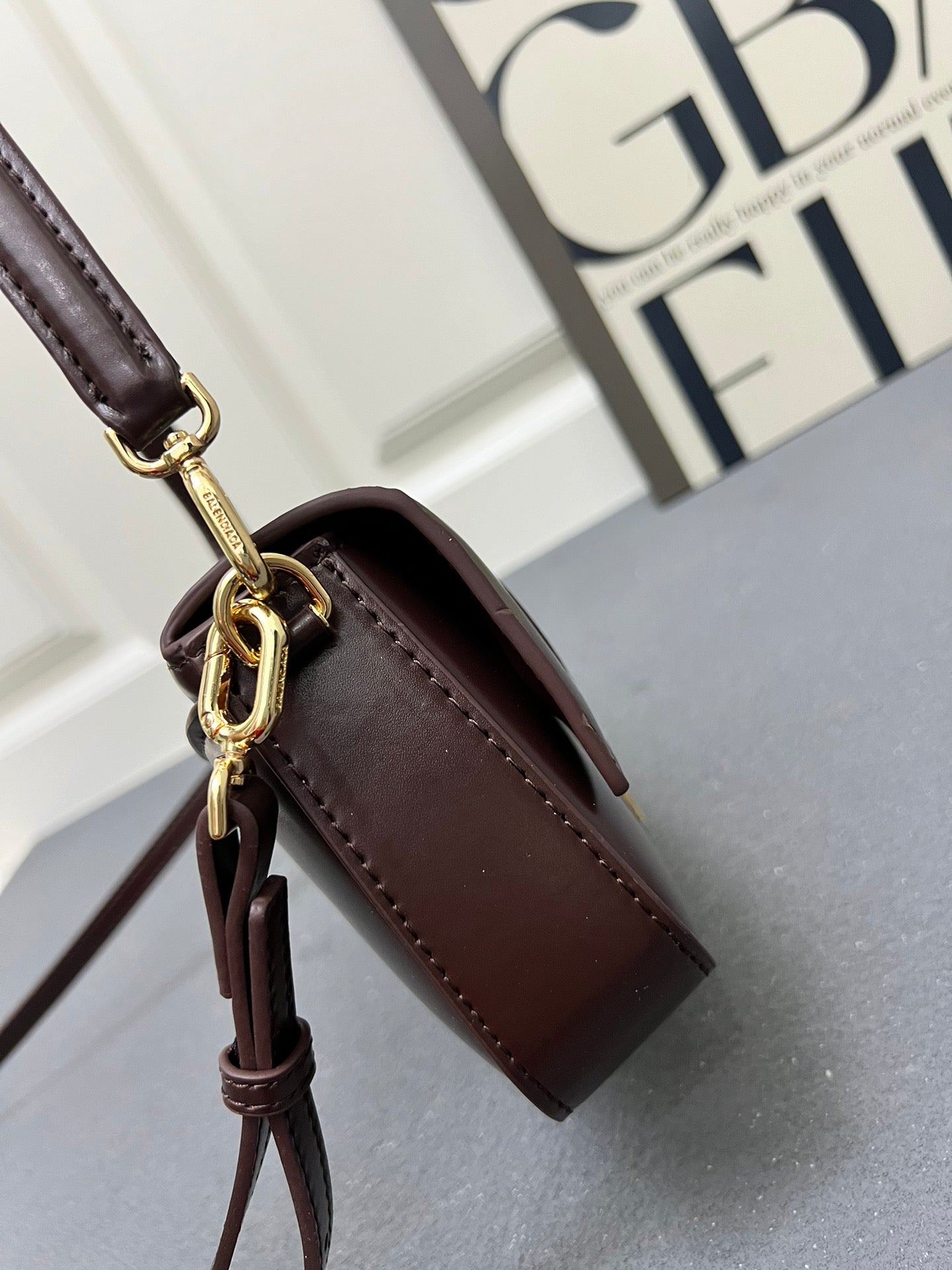 Balenci* 25SS Crossbody Bag