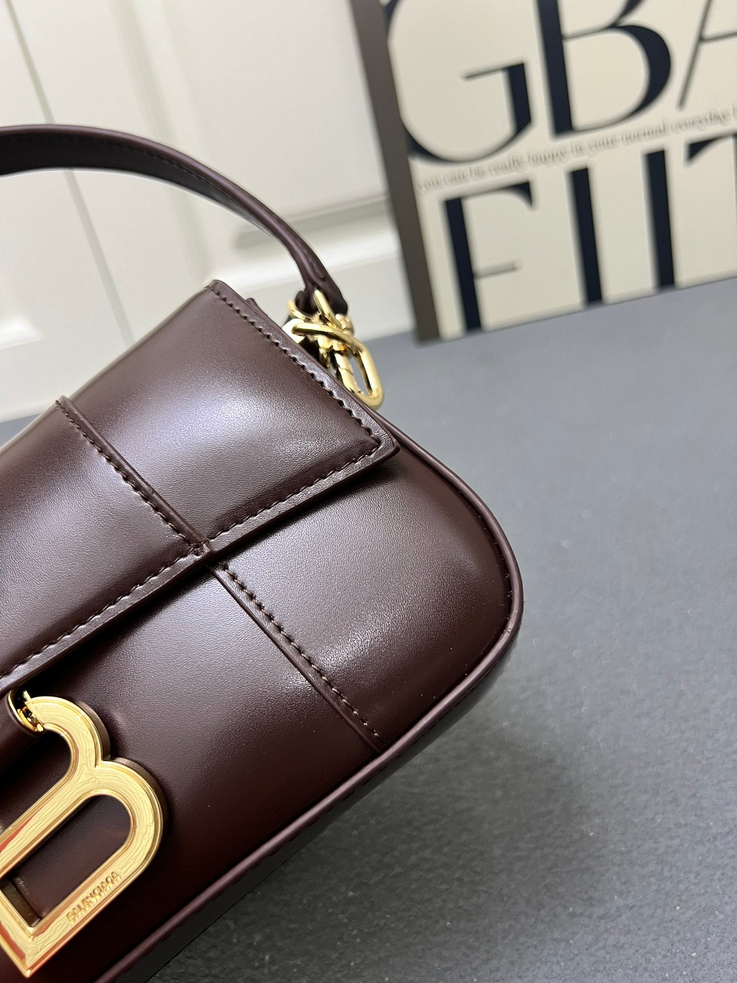 Balenci* 25SS Crossbody Bag